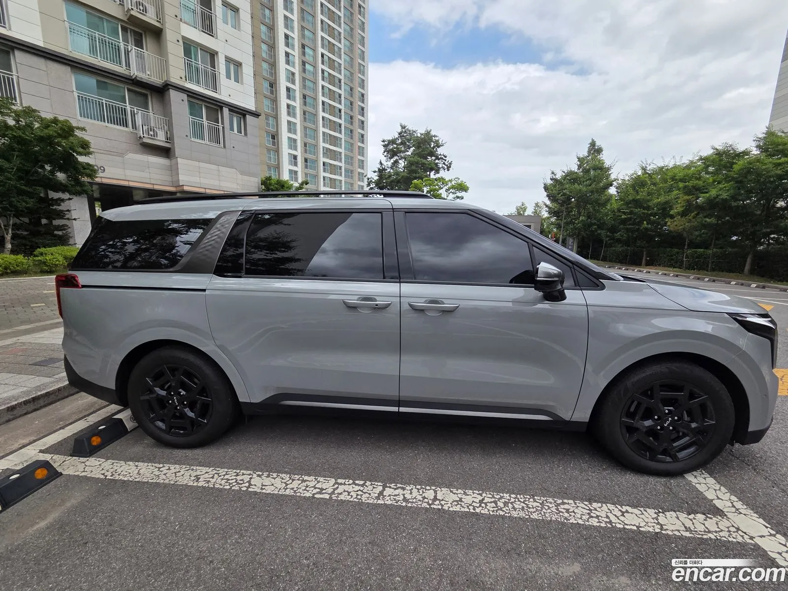 Kia Carnival 2025 — 5