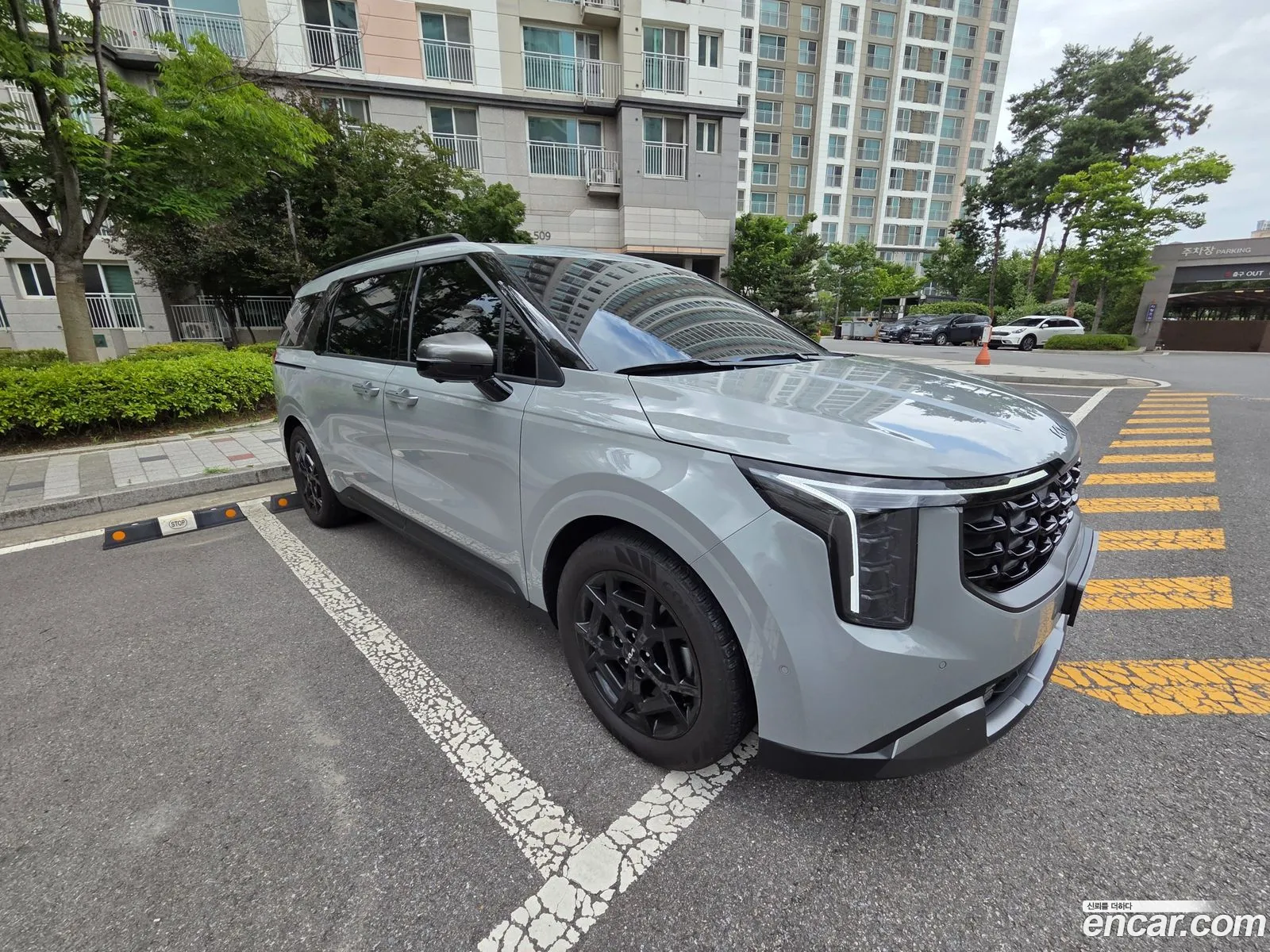 Kia Carnival 2025 — 2