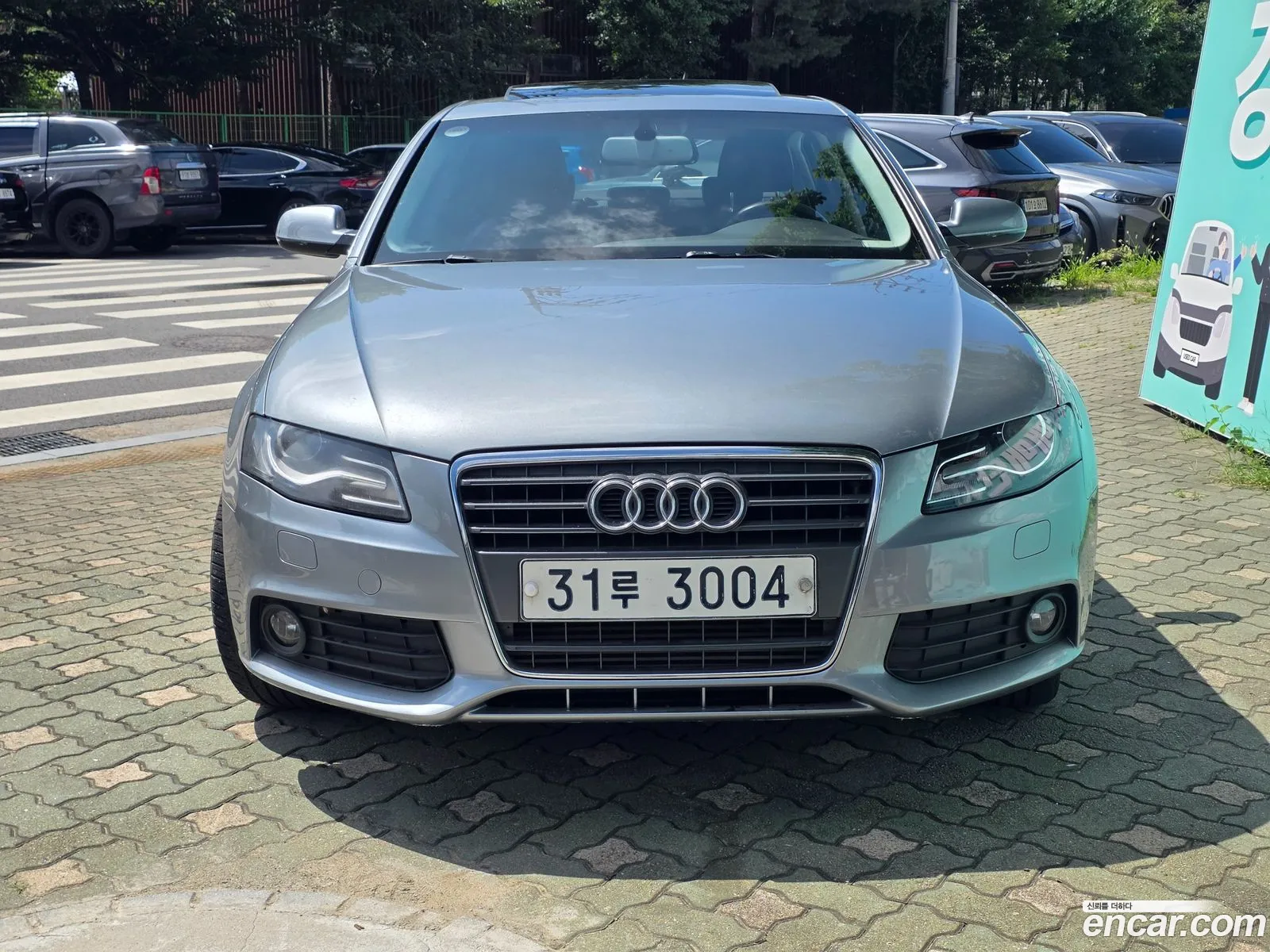 Audi A4 2010 — 12