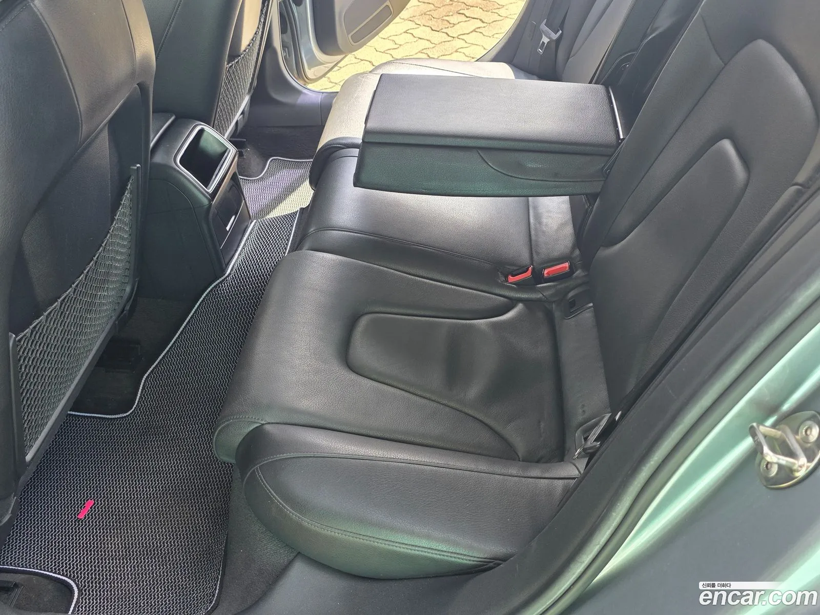 Audi A4 2010 — 19