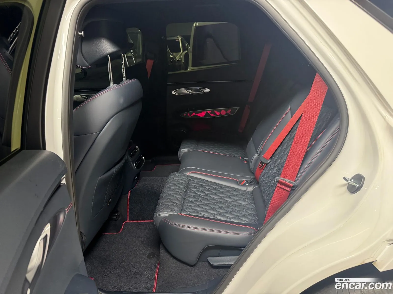 Genesis GV70 2022 — 10