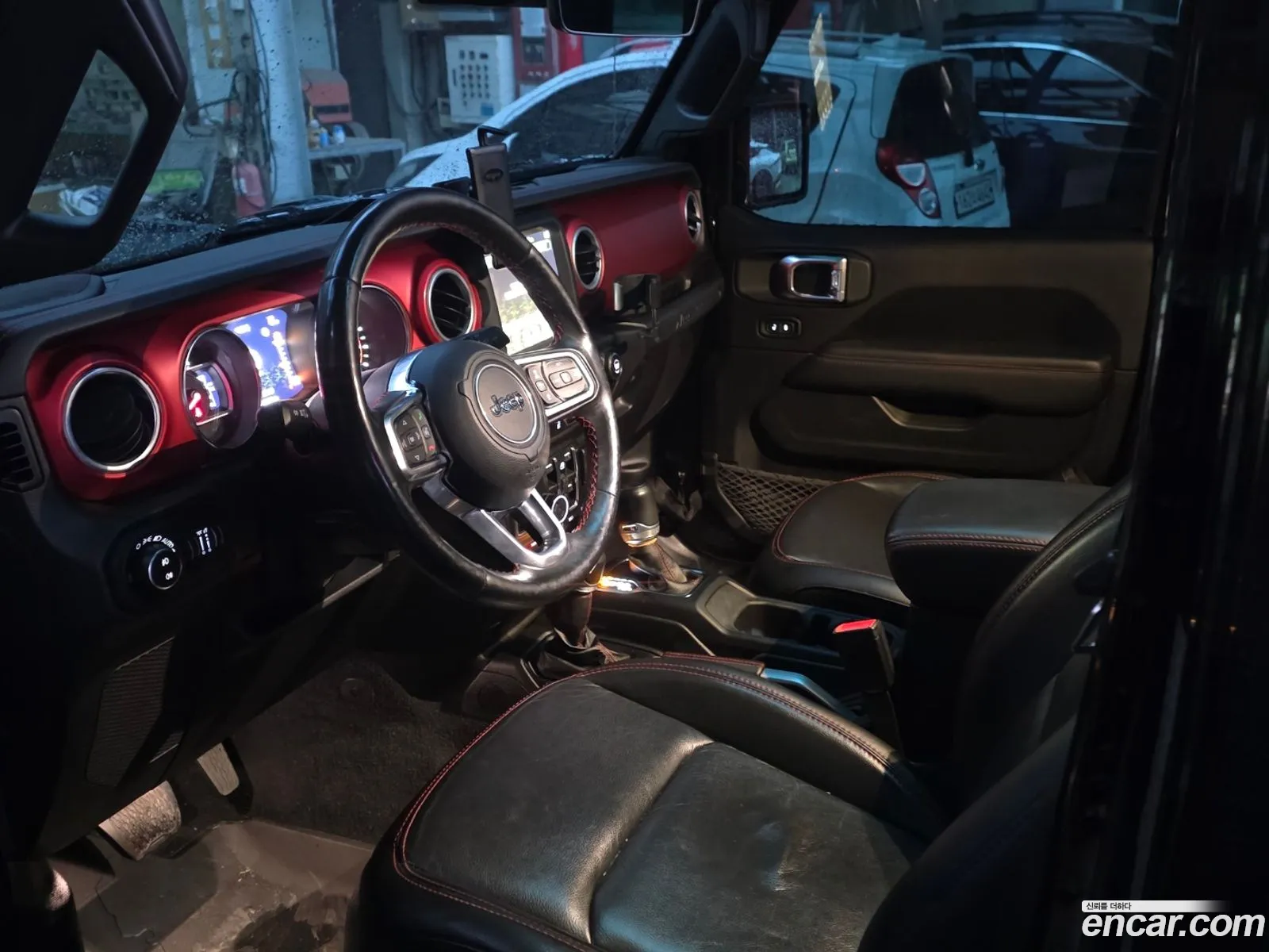 Jeep Wrangler 2019 — 12