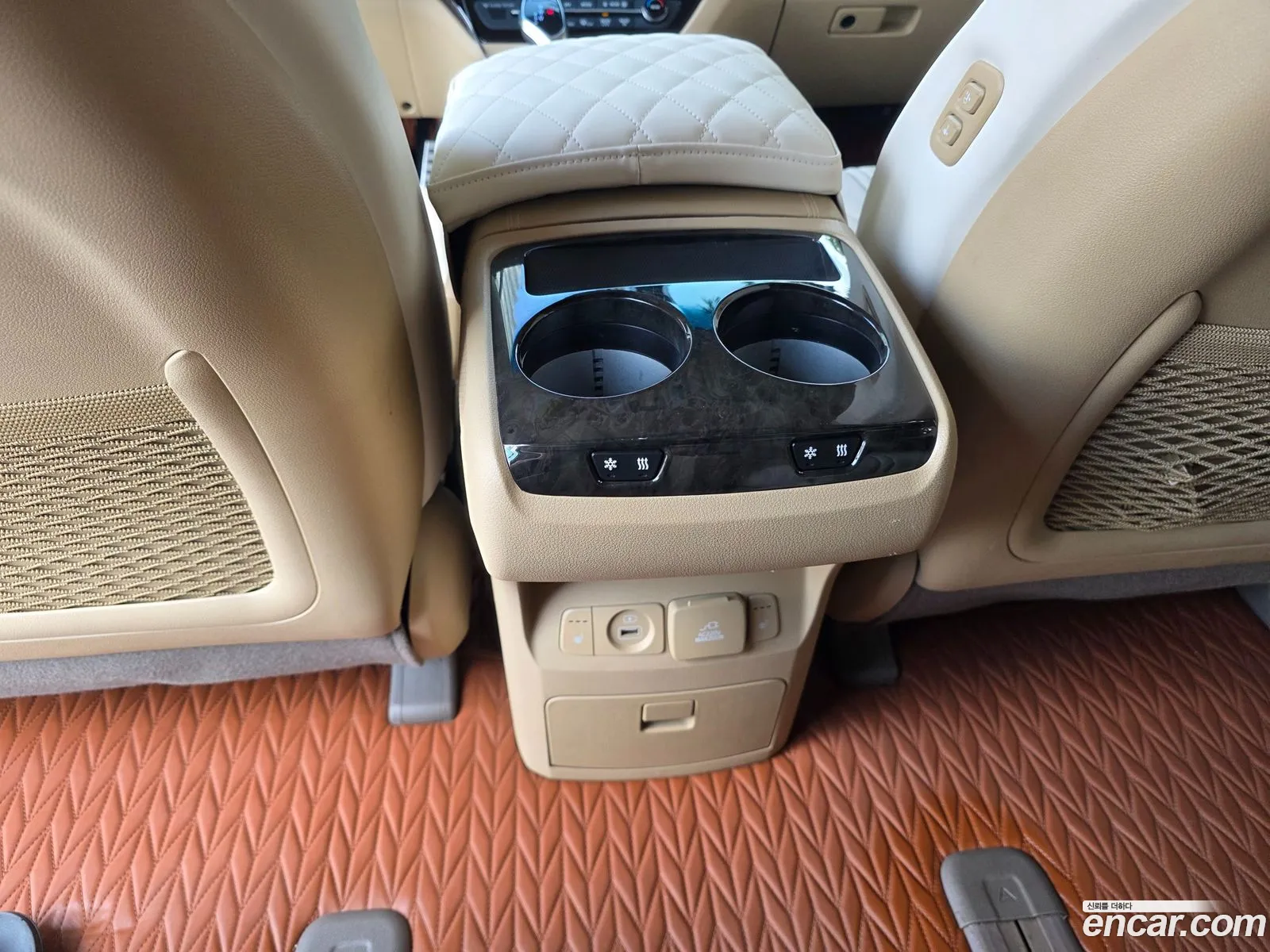 Kia Carnival 2019 — 12