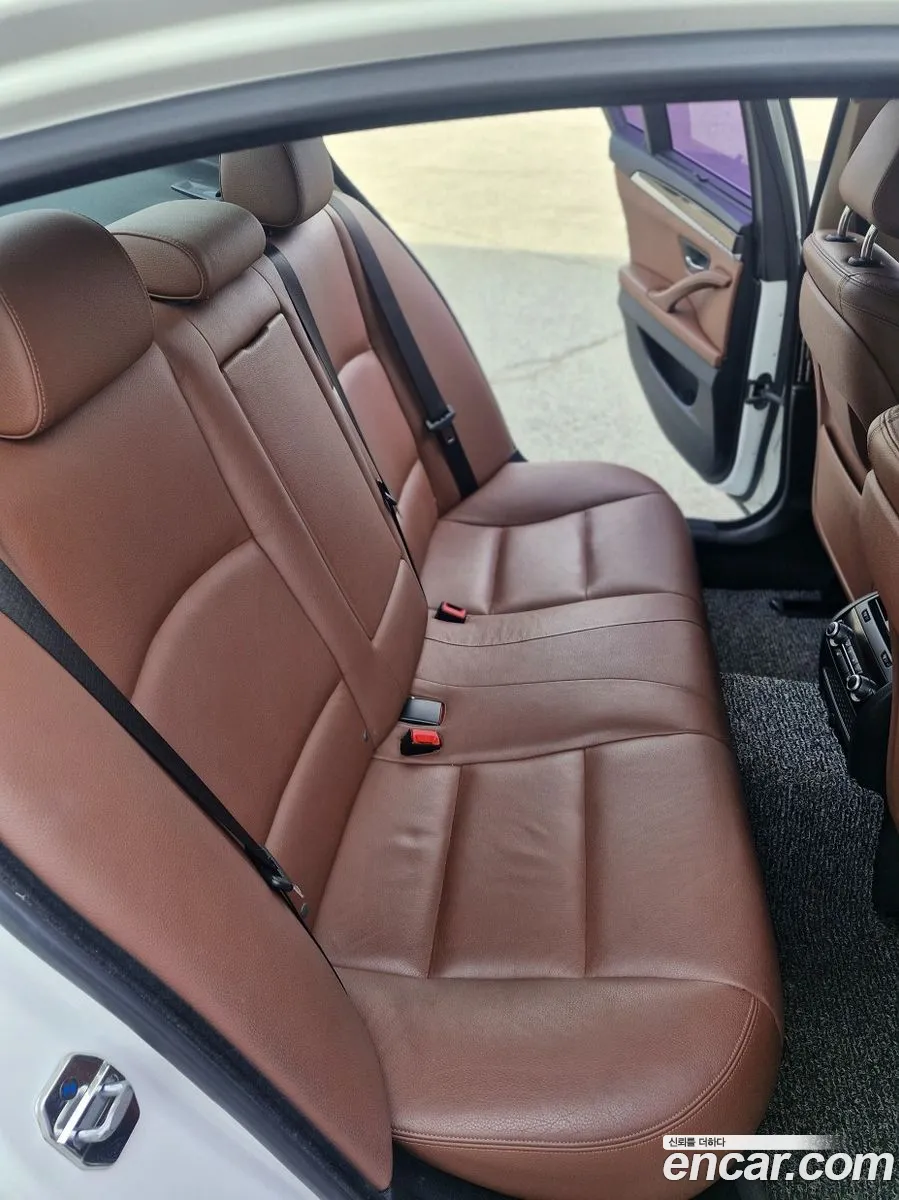BMW 5 Series 2013 — 7