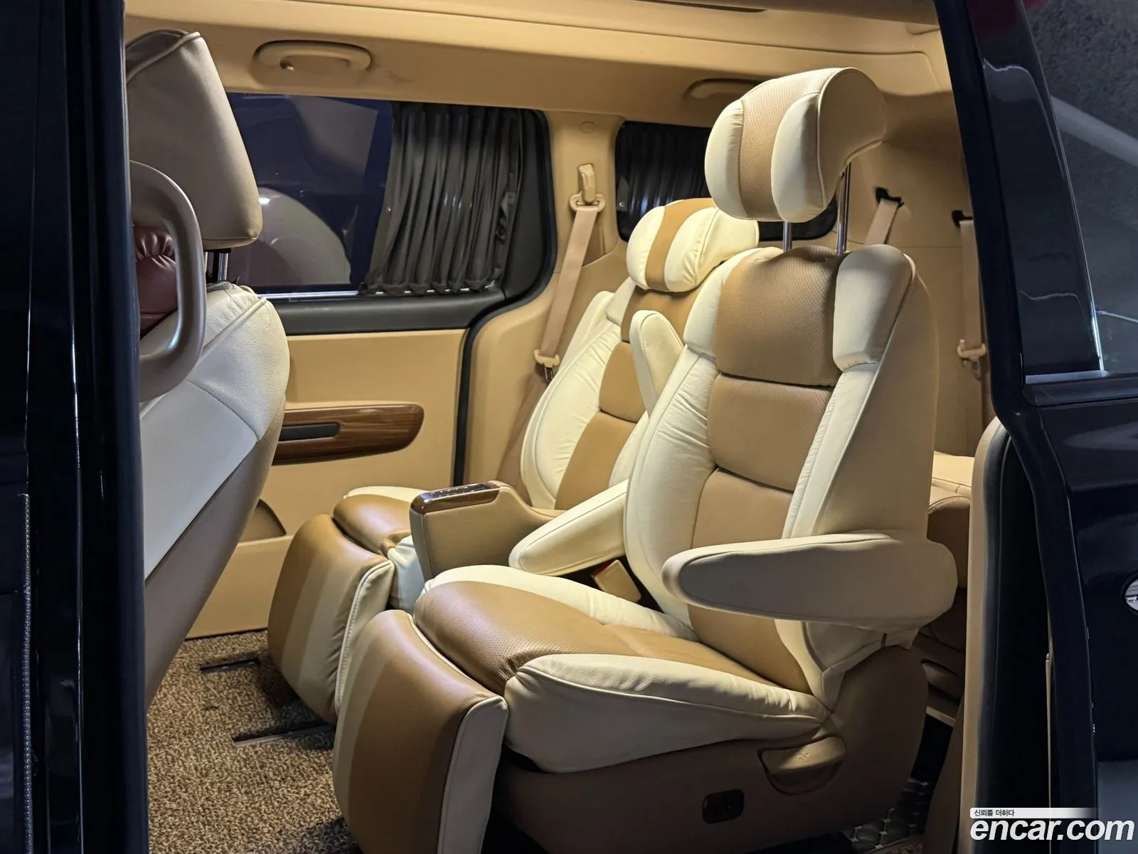 Kia Carnival 2017 — 9