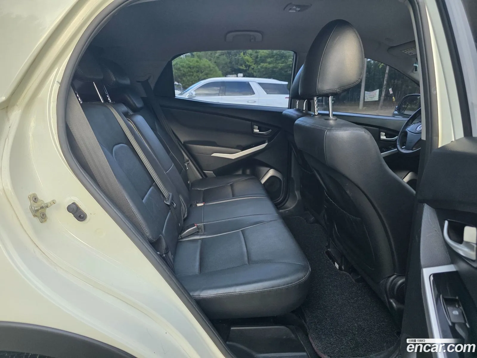 KG Mobility (SsangYong) Korando C 2016 — 12