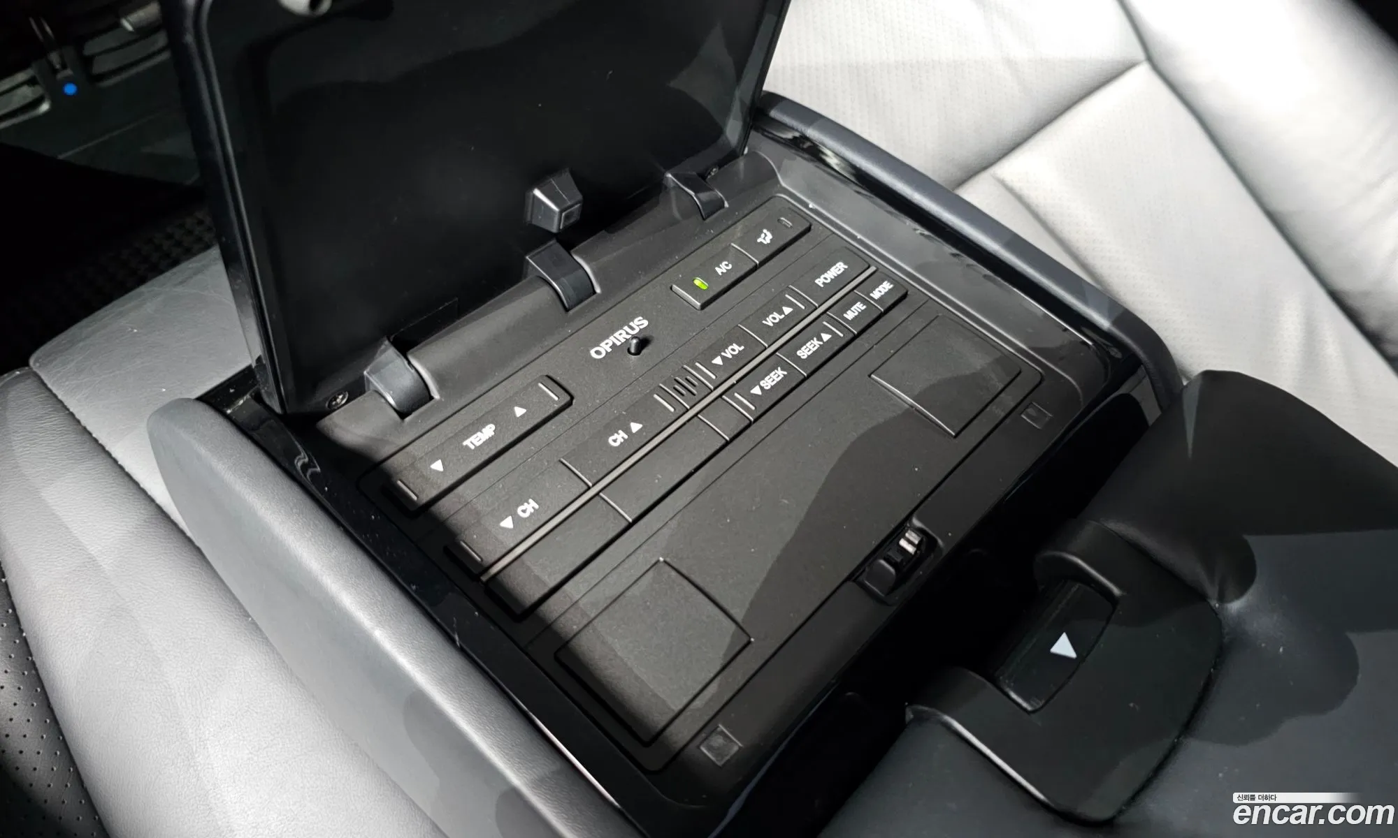 Kia Opirus Premium 2010 — 4
