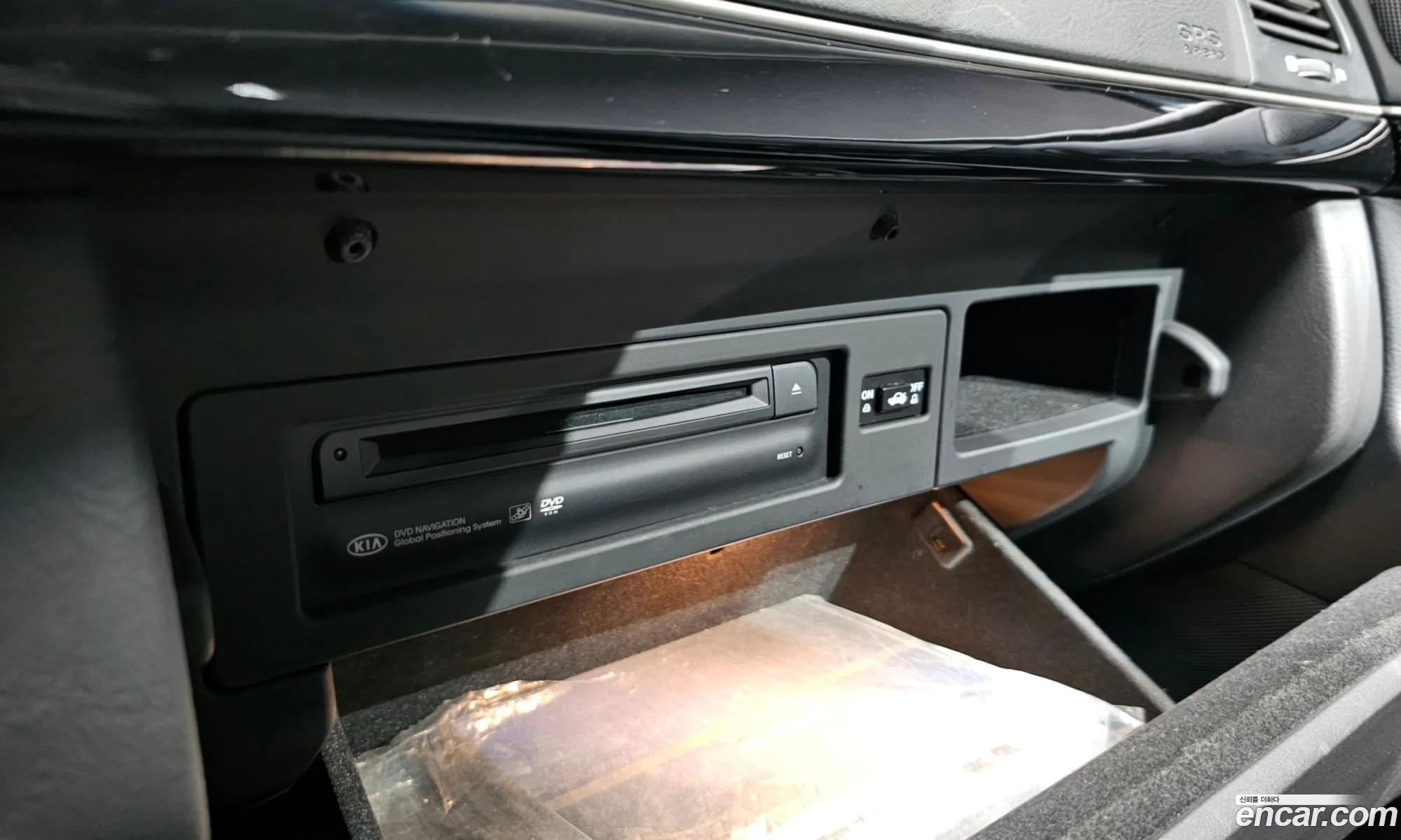 Kia Opirus Premium 2010 — 16