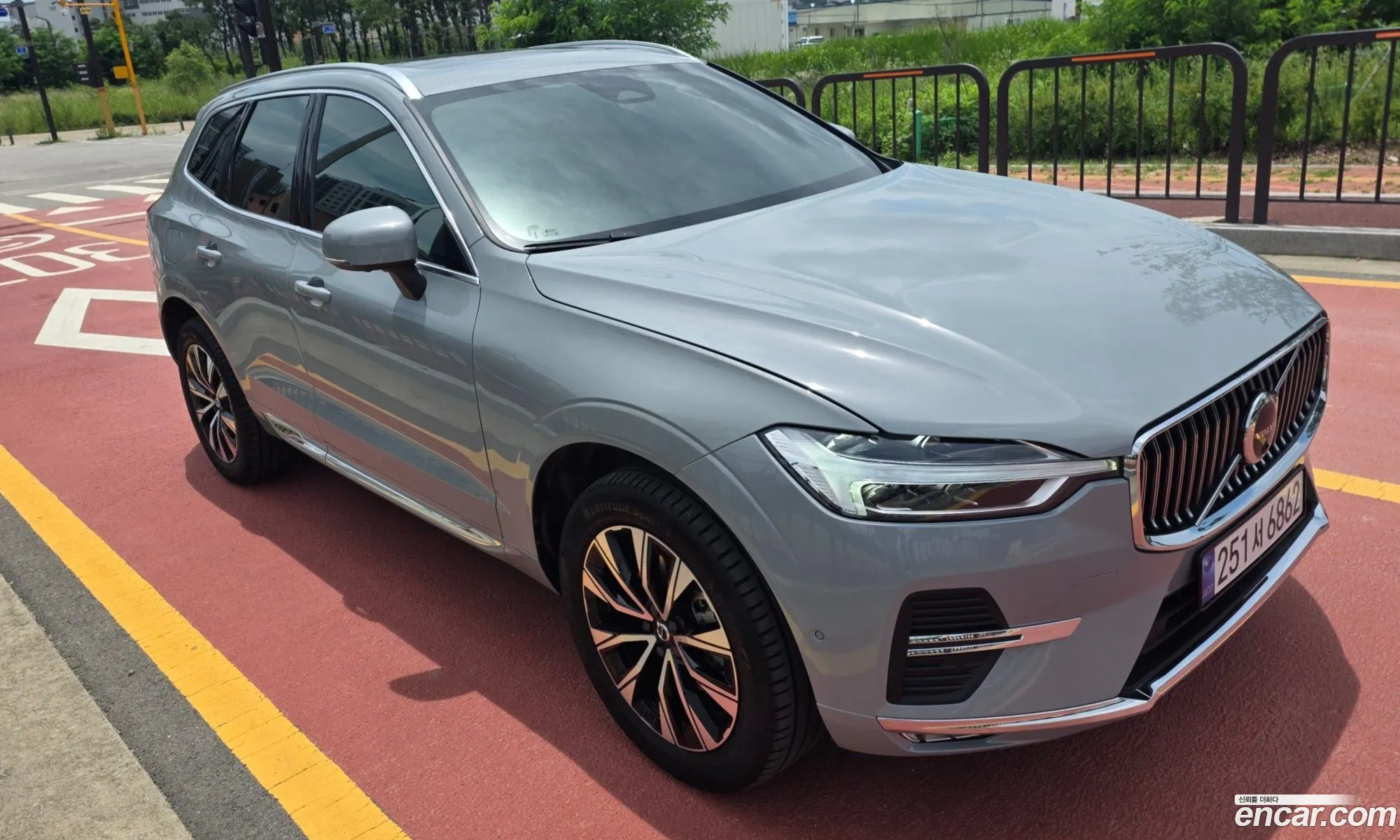 Volvo XC60 2023 — 16