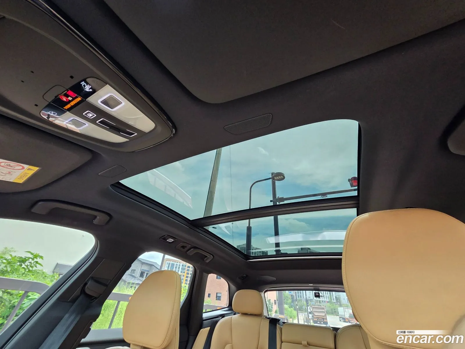 Volvo XC60 2023 — 2