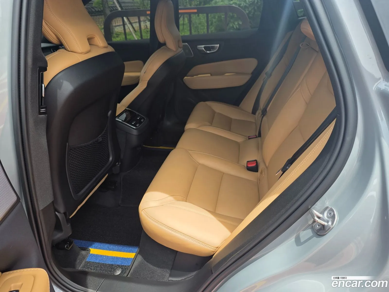 Volvo XC60 2023 — 4