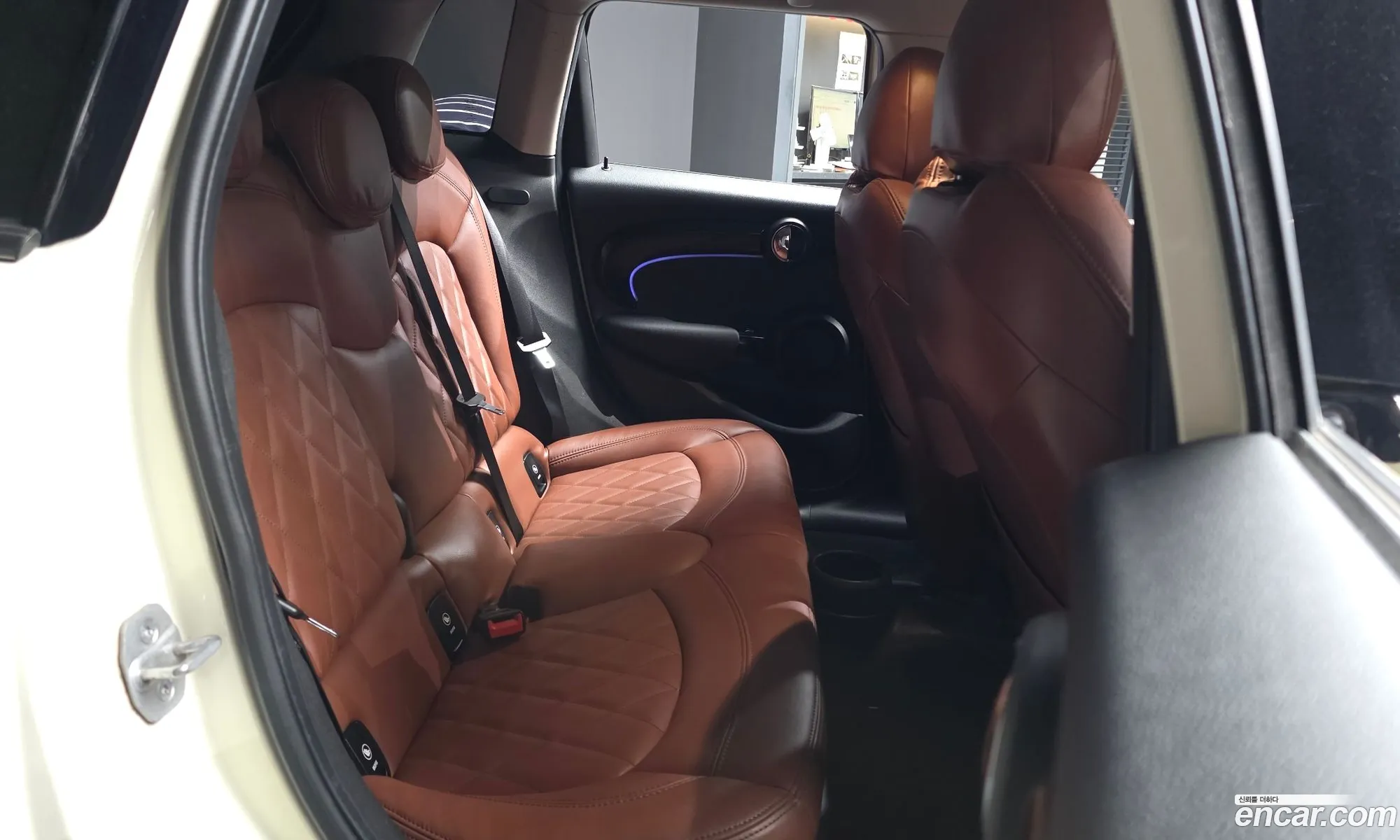 Mini Cooper 2022 WMW41DK08P2S68986 — 26