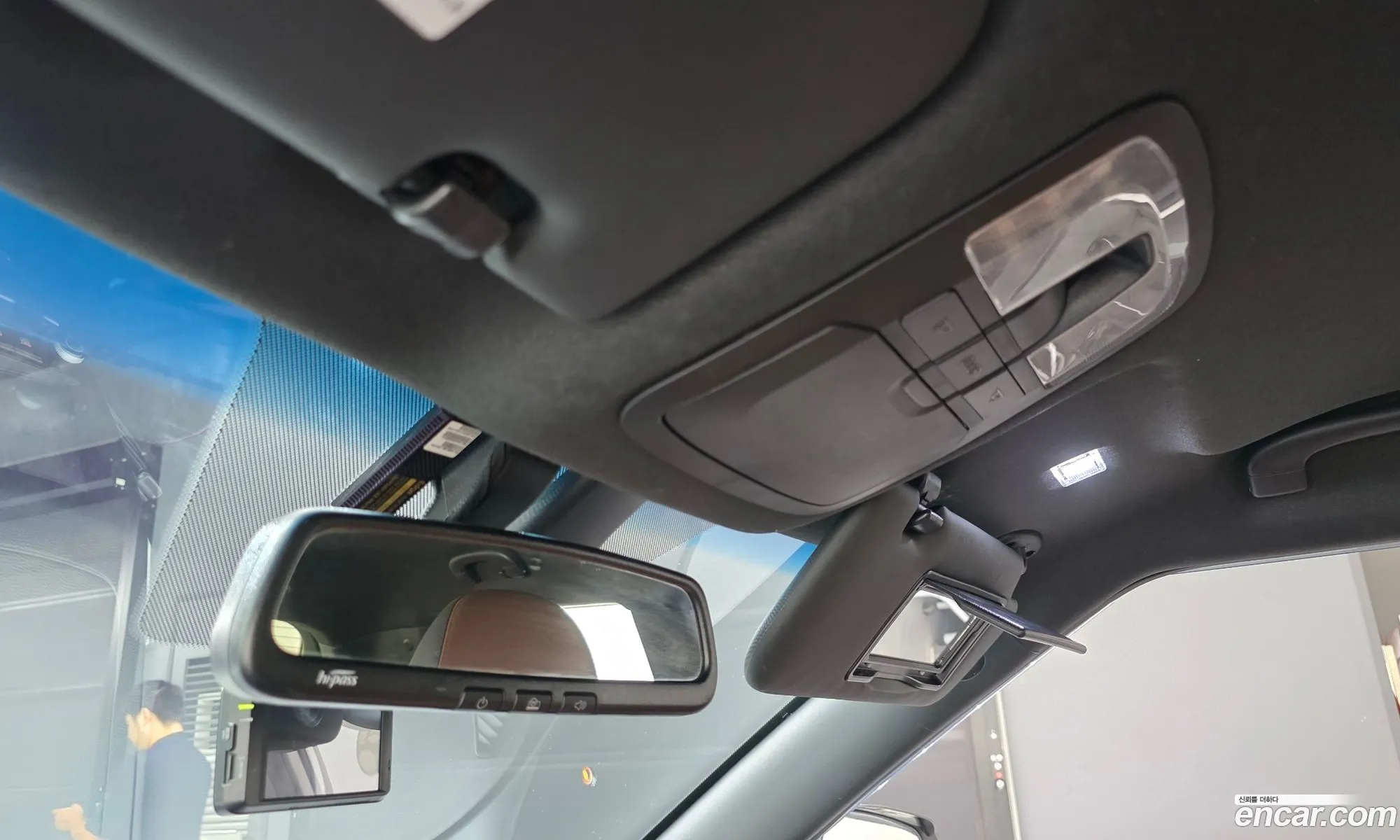 KG Mobility (SsangYong) Tivoli Armour 2017 KPBXH3AR1JP202130 — 19