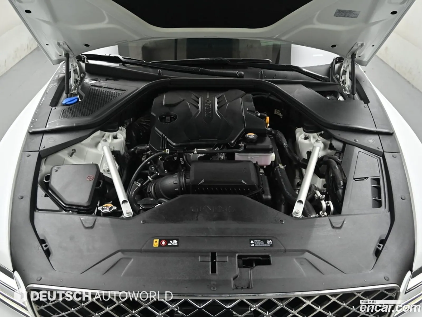 Genesis G80 2023 — 2