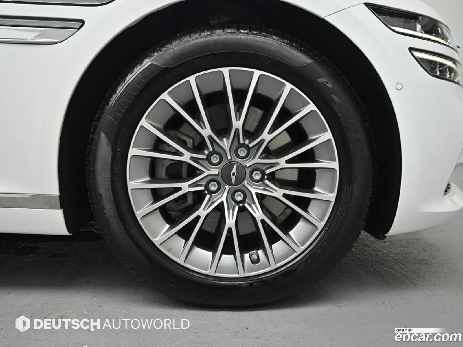Genesis G80 2023 — 10