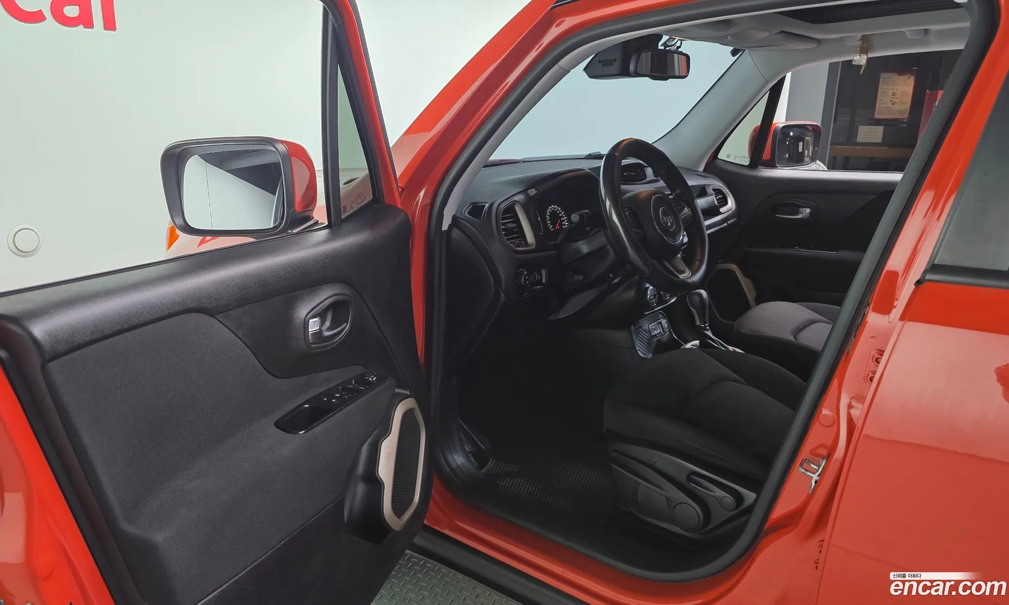 Jeep Renegade 2017 1C4BU0000HPE57875 — 2