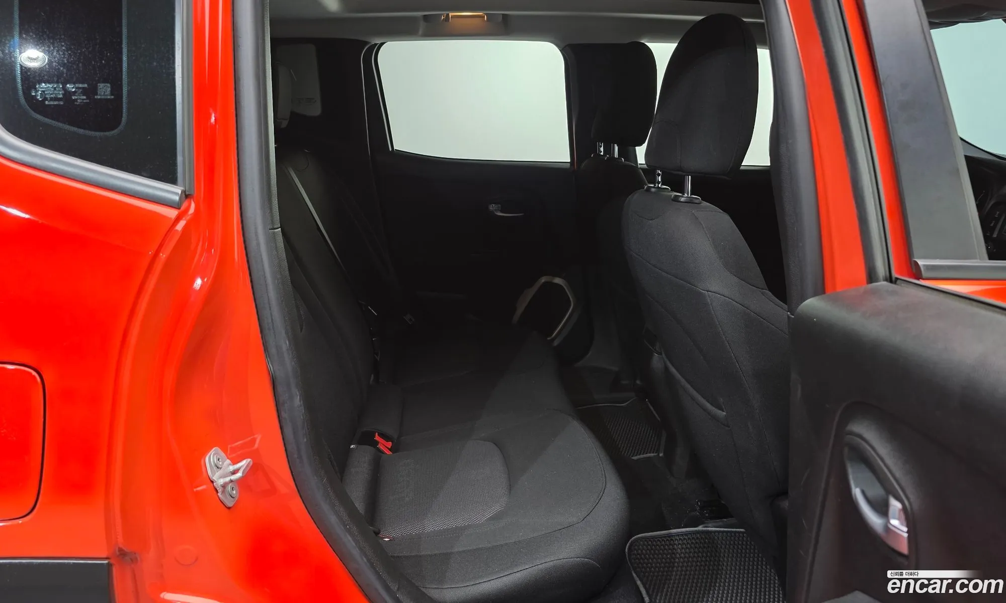 Jeep Renegade 2017 1C4BU0000HPE57875 — 3