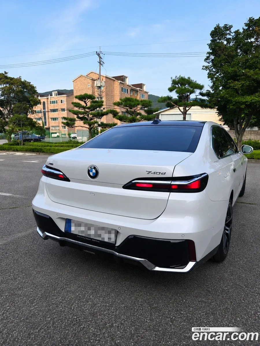 BMW 7 Series 2023 — 9