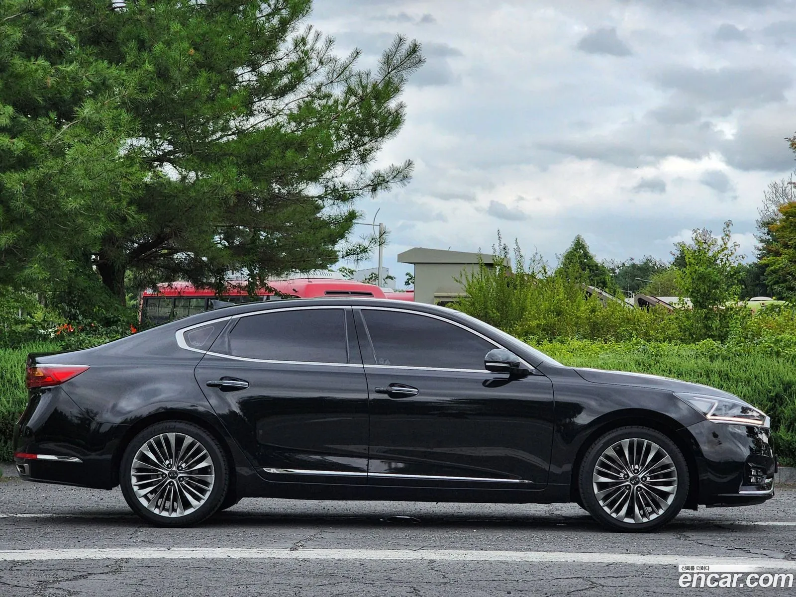 Kia K7 2016 — 18