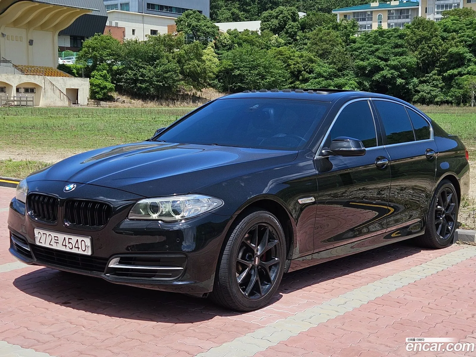 BMW 5 Series 2015 — 19