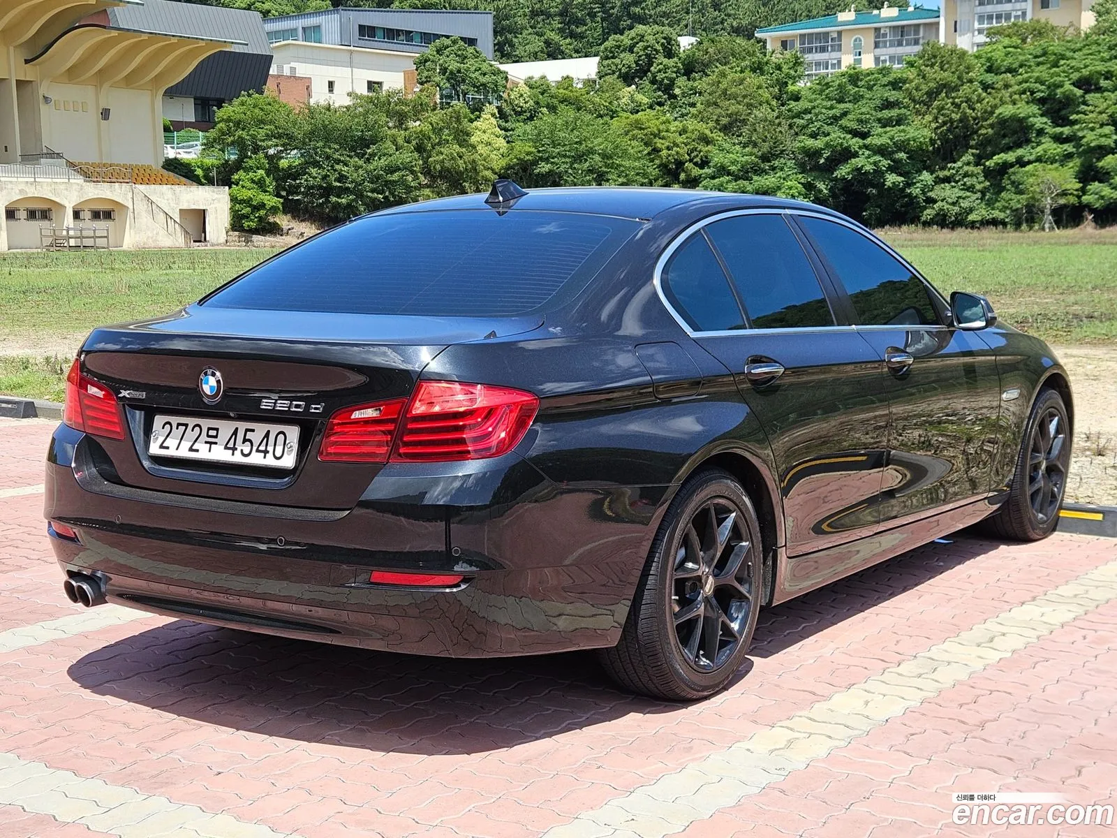 BMW 5 Series 2015 — 16