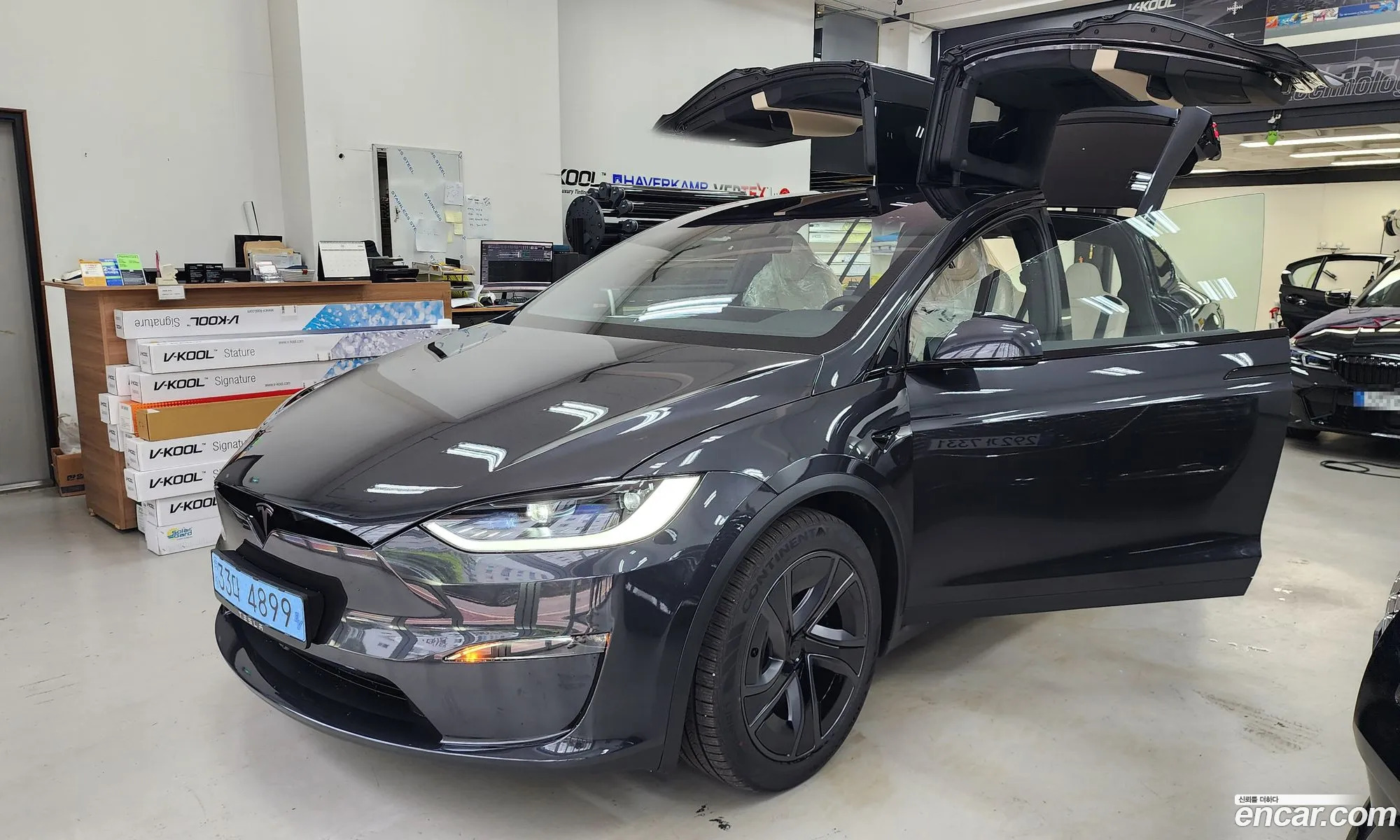 Tesla Model X 2026 — 6