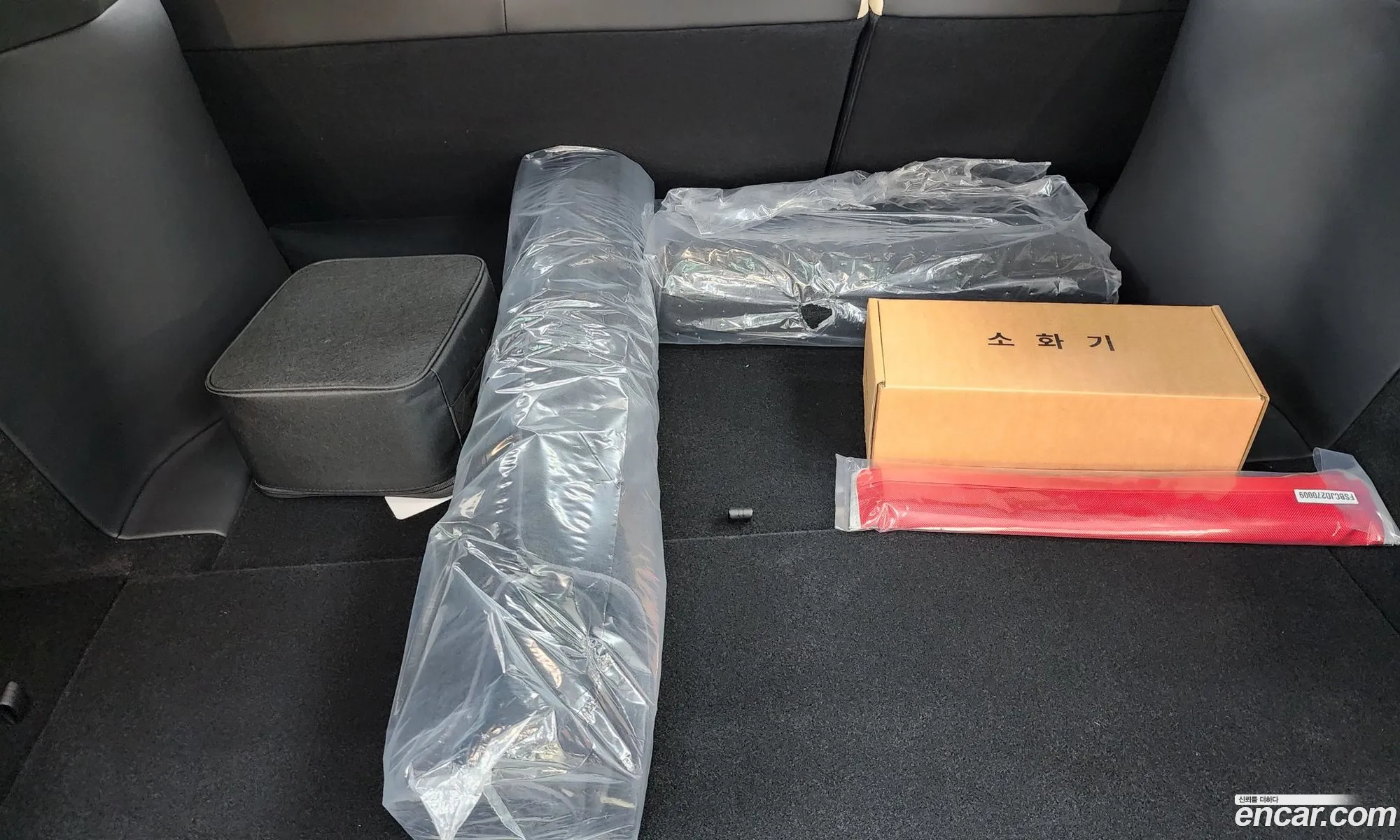 Tesla Model X 2026 — 4