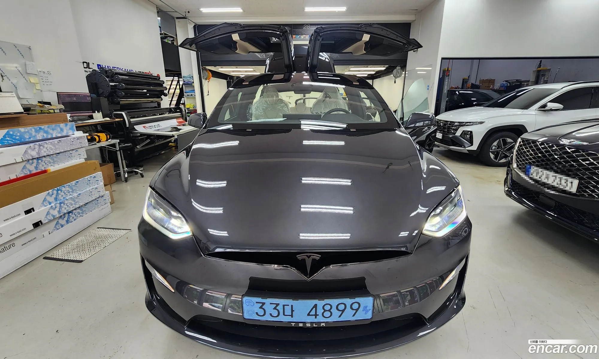 Tesla Model X 2026 — 10