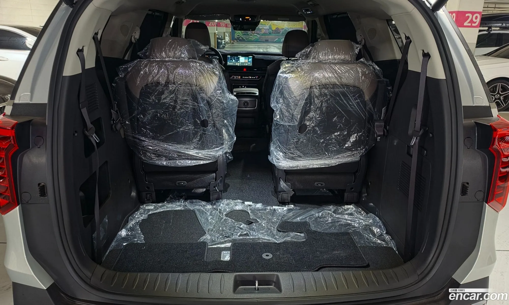 Kia Carnival 2026 — 8