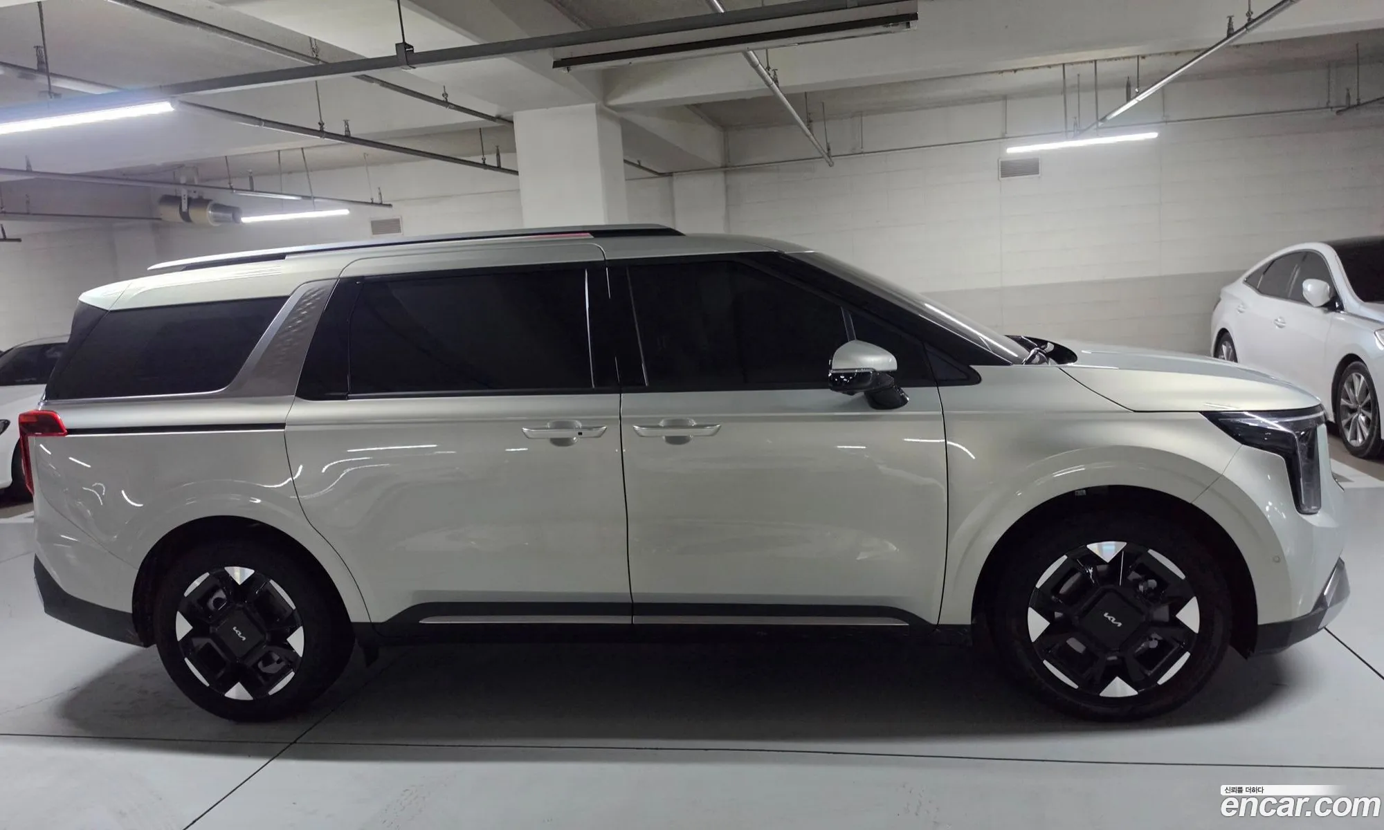 Kia Carnival 2026 — 4