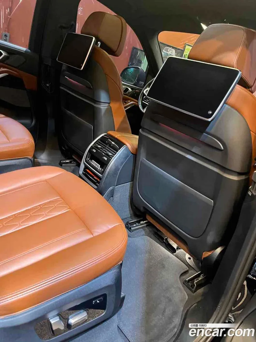 BMW X7 2022 — 6