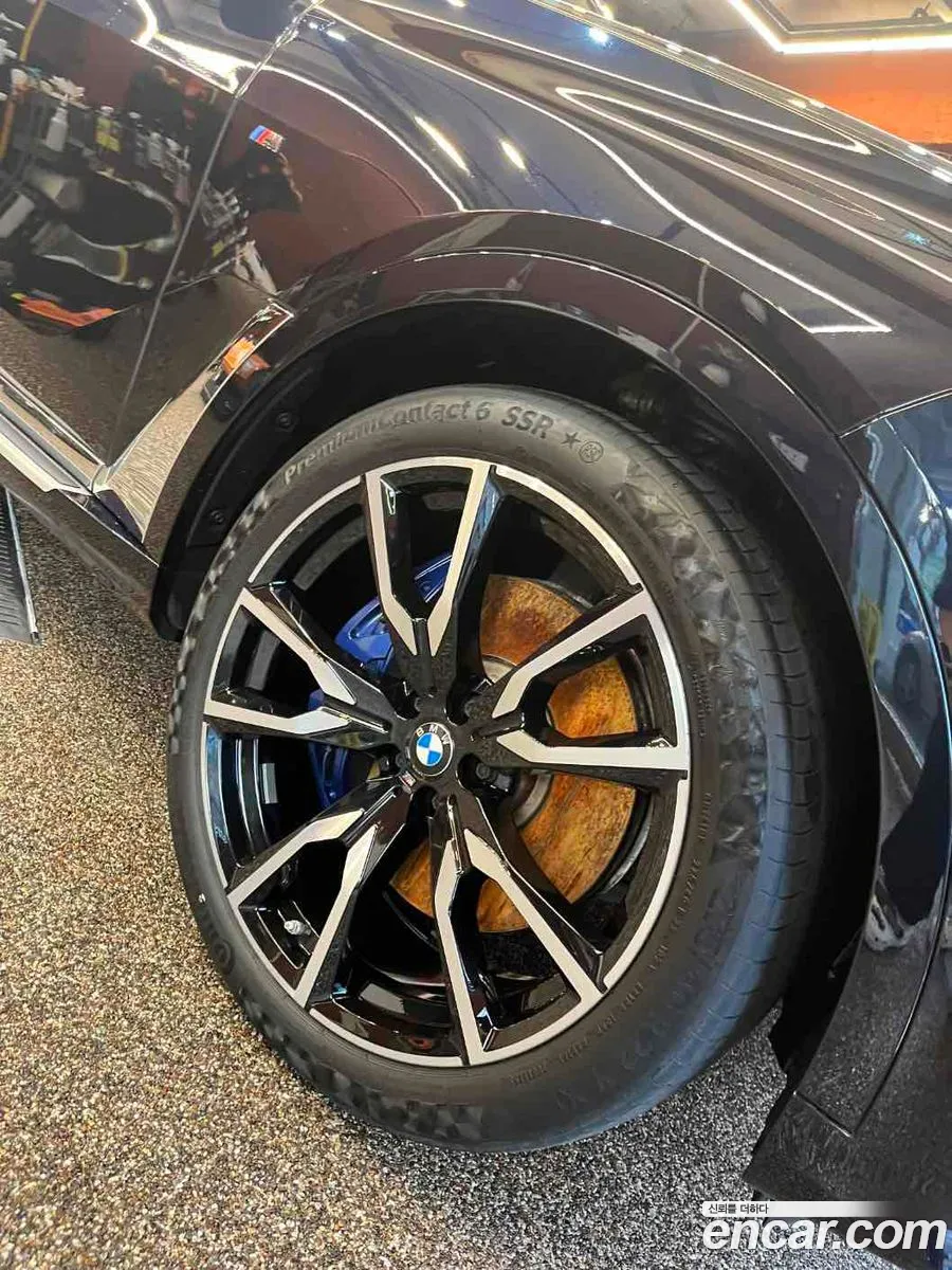BMW X7 2022 — 3