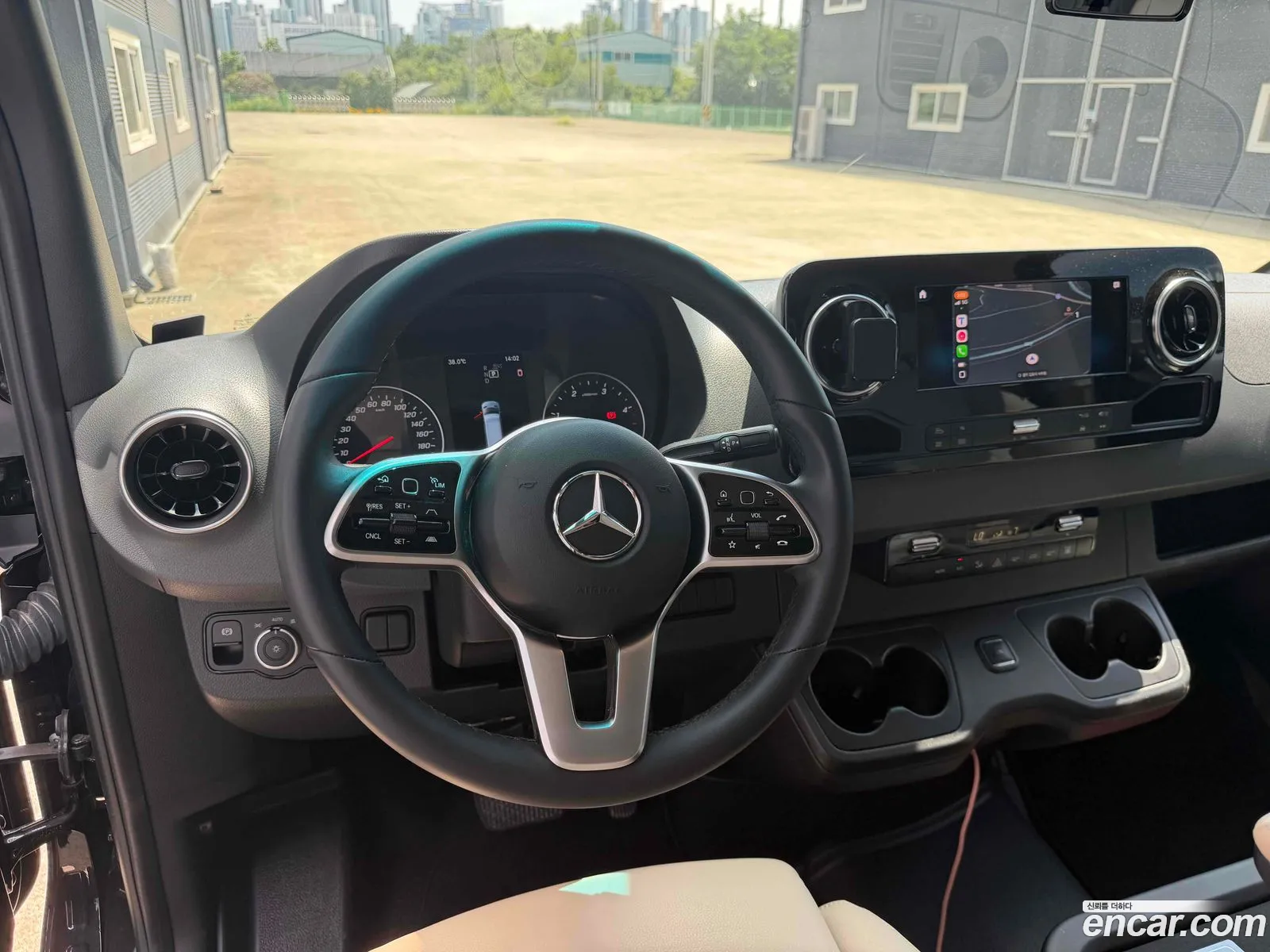 Mercedes-Benz Sprinter 2022 — 13