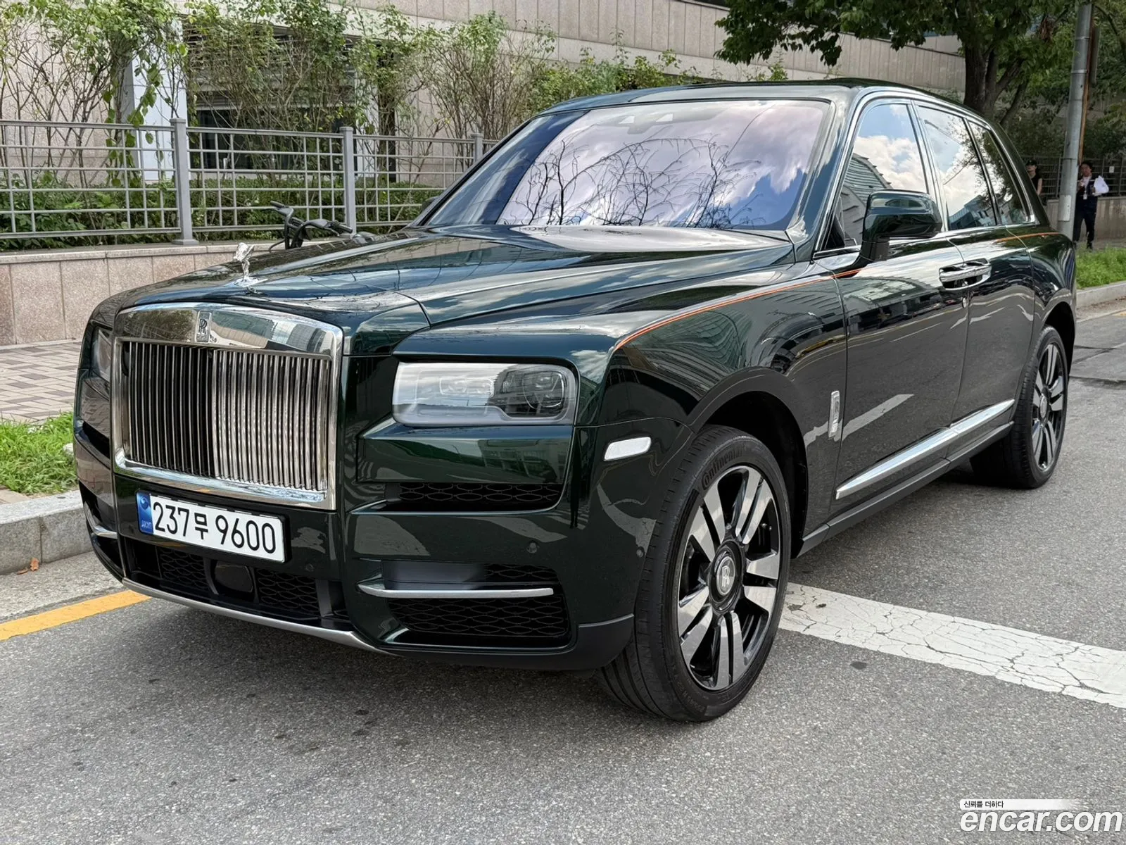 Rolls-Royce Cullinan 2023 — 17