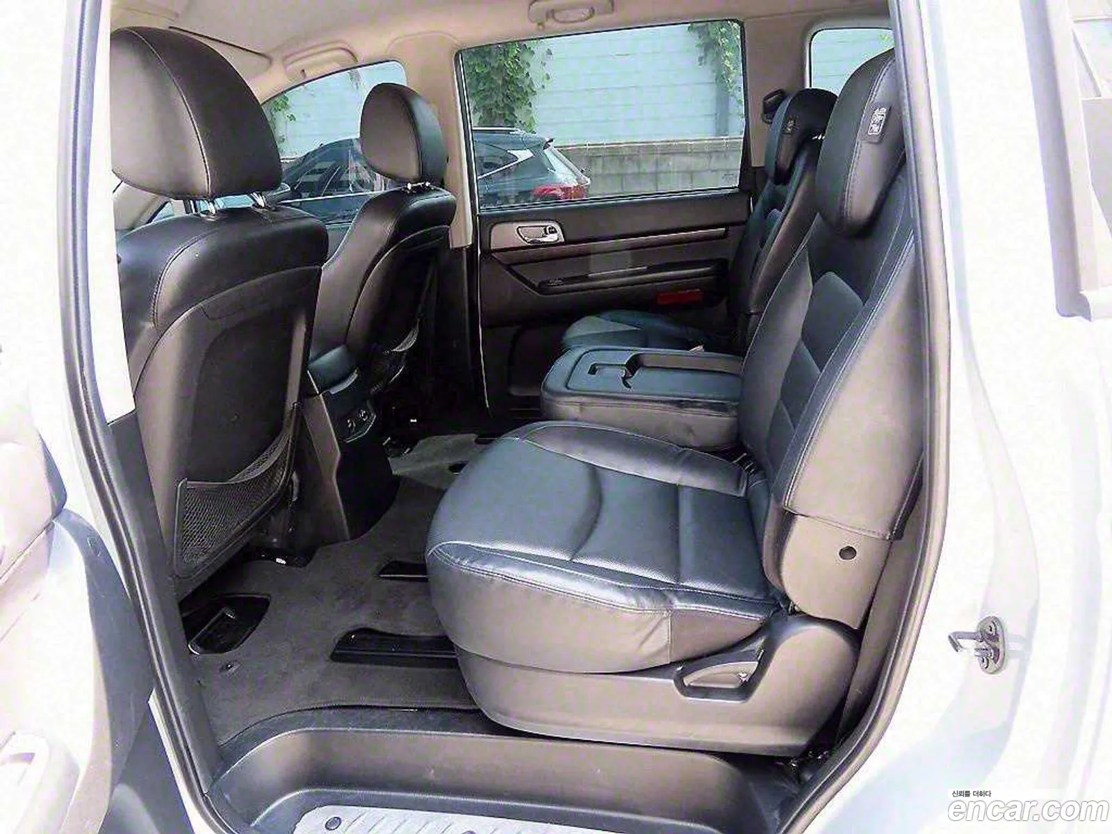 KG Mobility (SsangYong) Korando Turismo 2017 — 18