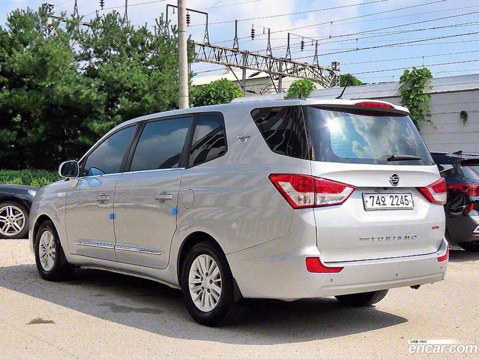 KG Mobility (SsangYong) Korando Turismo 2017 — 5