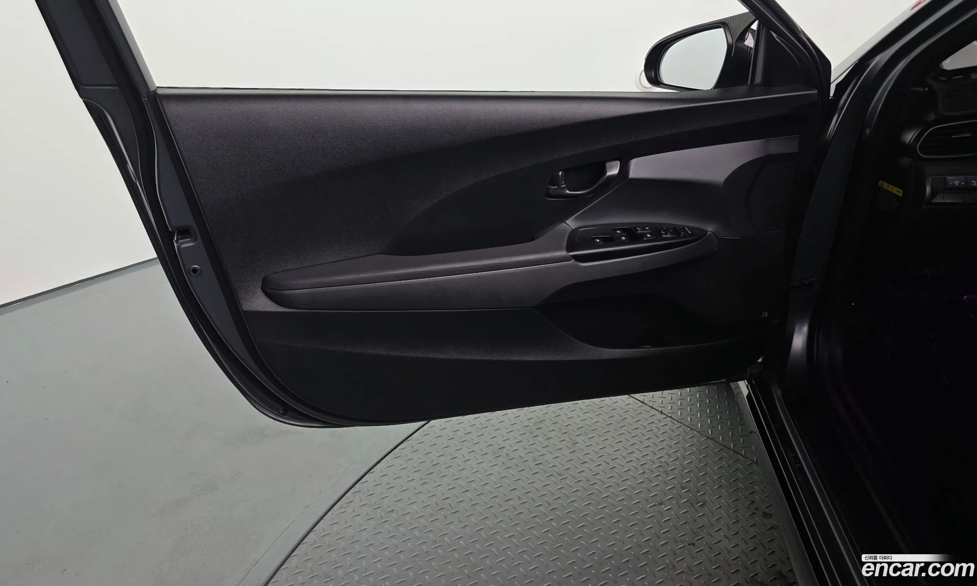 Hyundai Veloster 2019 KMHTK61BGKU026731 — 23