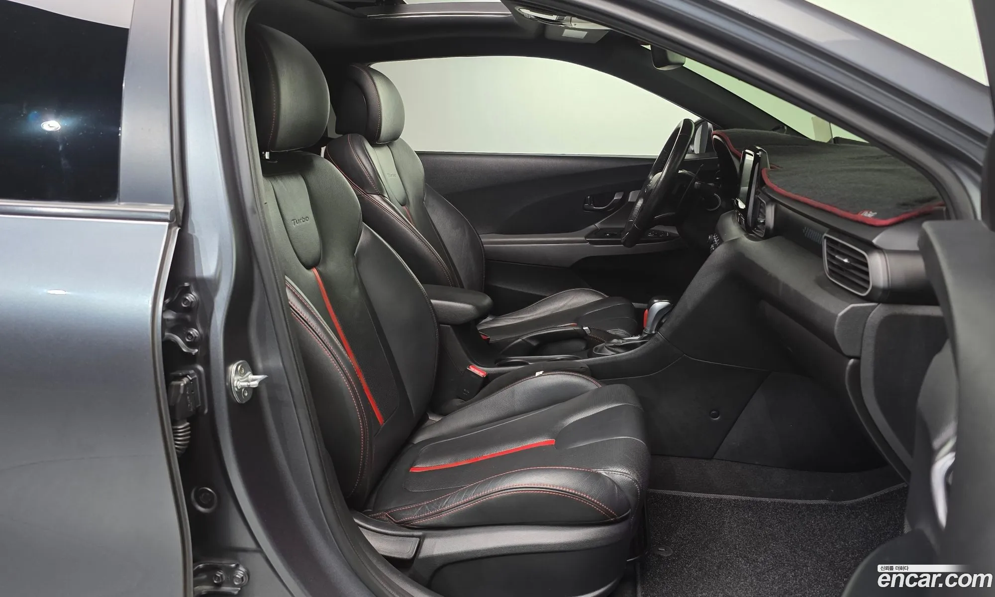 Hyundai Veloster 2019 KMHTK61BGKU026731 — 26
