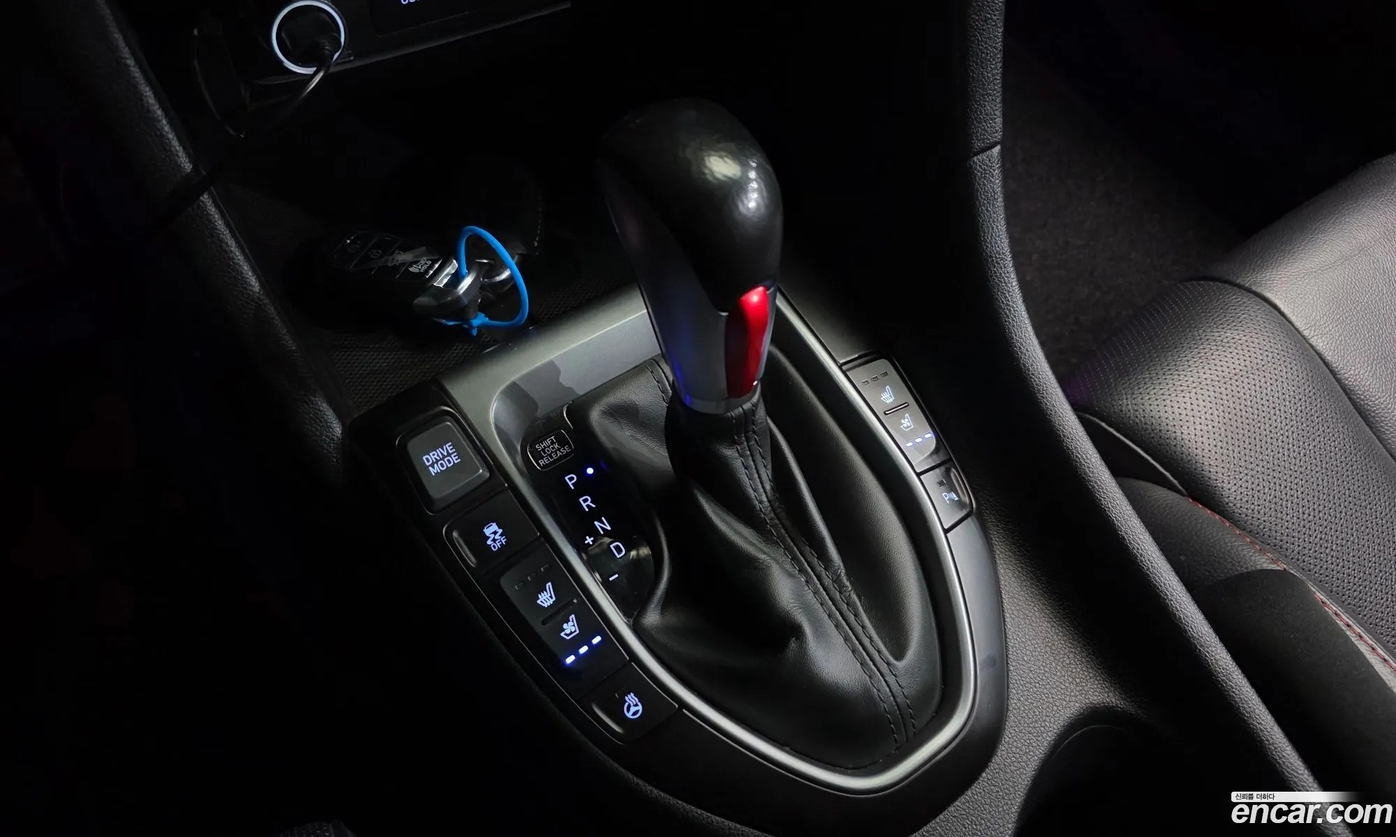 Hyundai Veloster 2019 KMHTK61BGKU026731 — 28