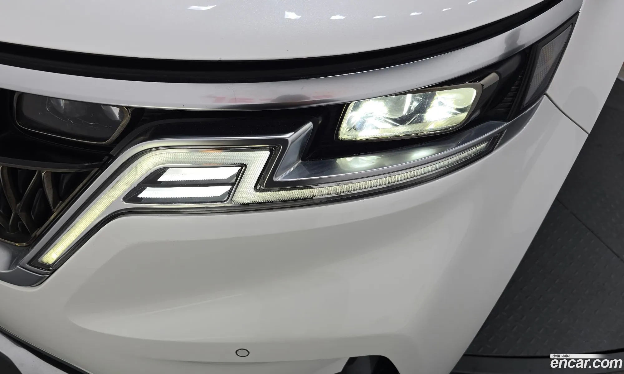 Kia Carnival 2023 KNANE813BPS277446 — 10