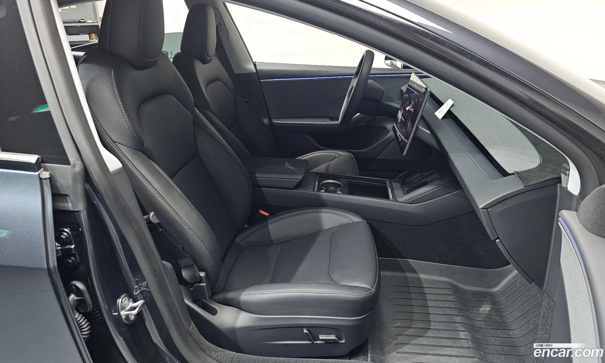 Tesla Model 3 2025 LRW3E7FS8SC507548 — 23