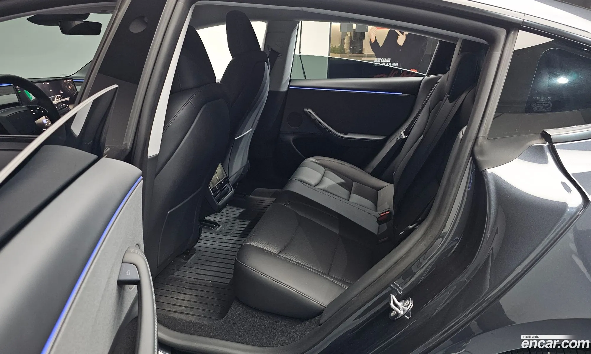 Tesla Model 3 2025 LRW3E7FS8SC507548 — 4