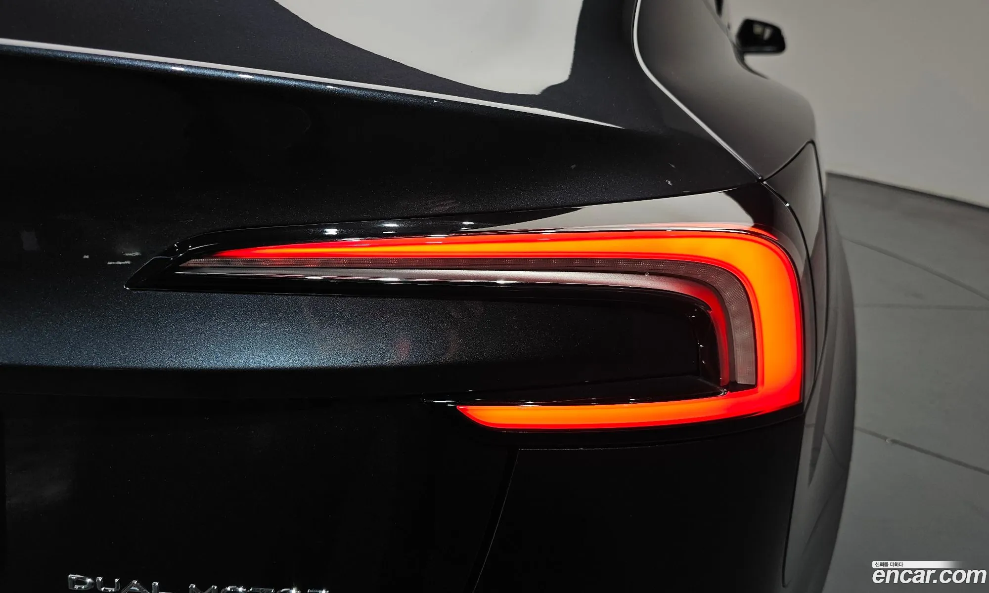 Tesla Model 3 2025 LRW3E7FS8SC507548 — 8