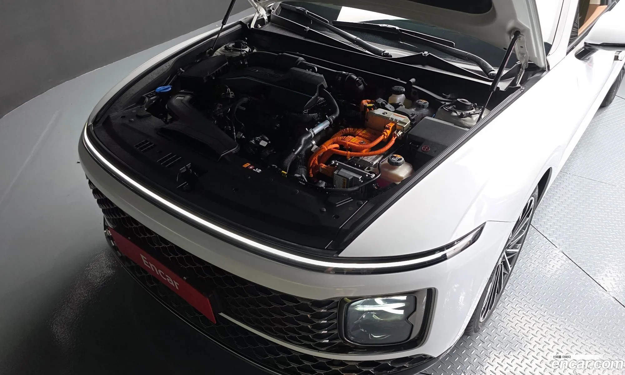 Hyundai Grandeur Hybrid 2023 — 11