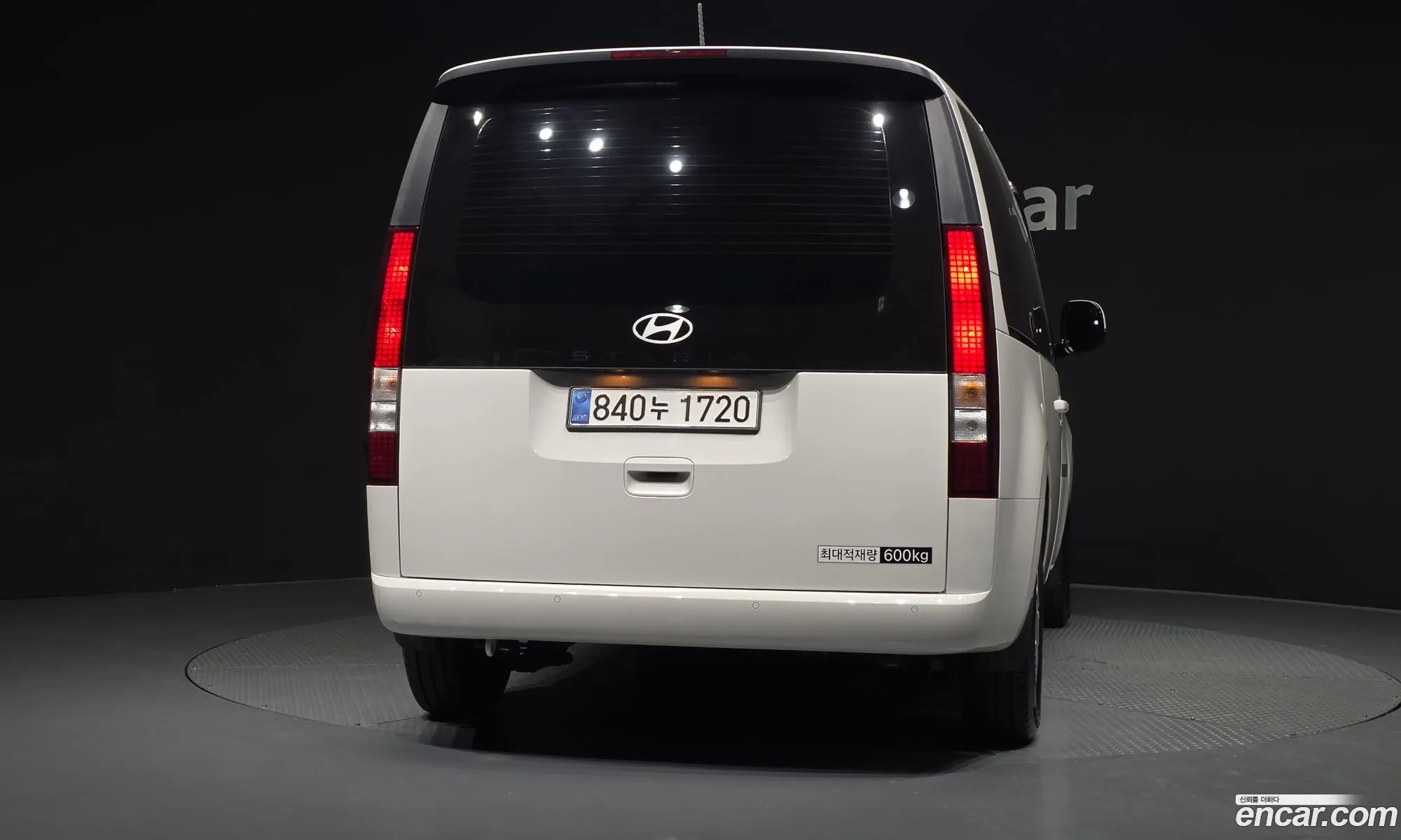 Hyundai Staria 2025 — 27