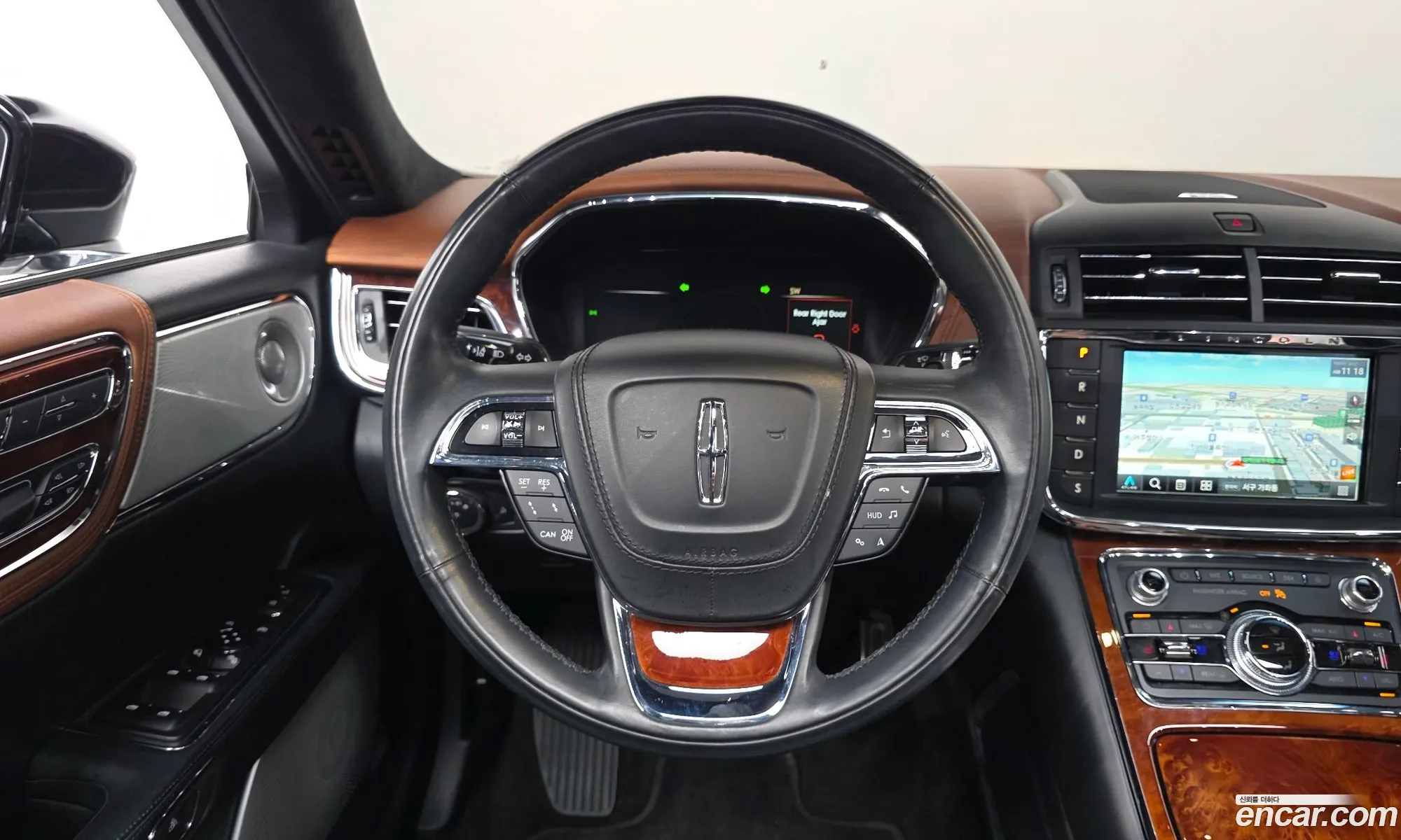 Lincoln Continental 10th Gen 2019 — 18