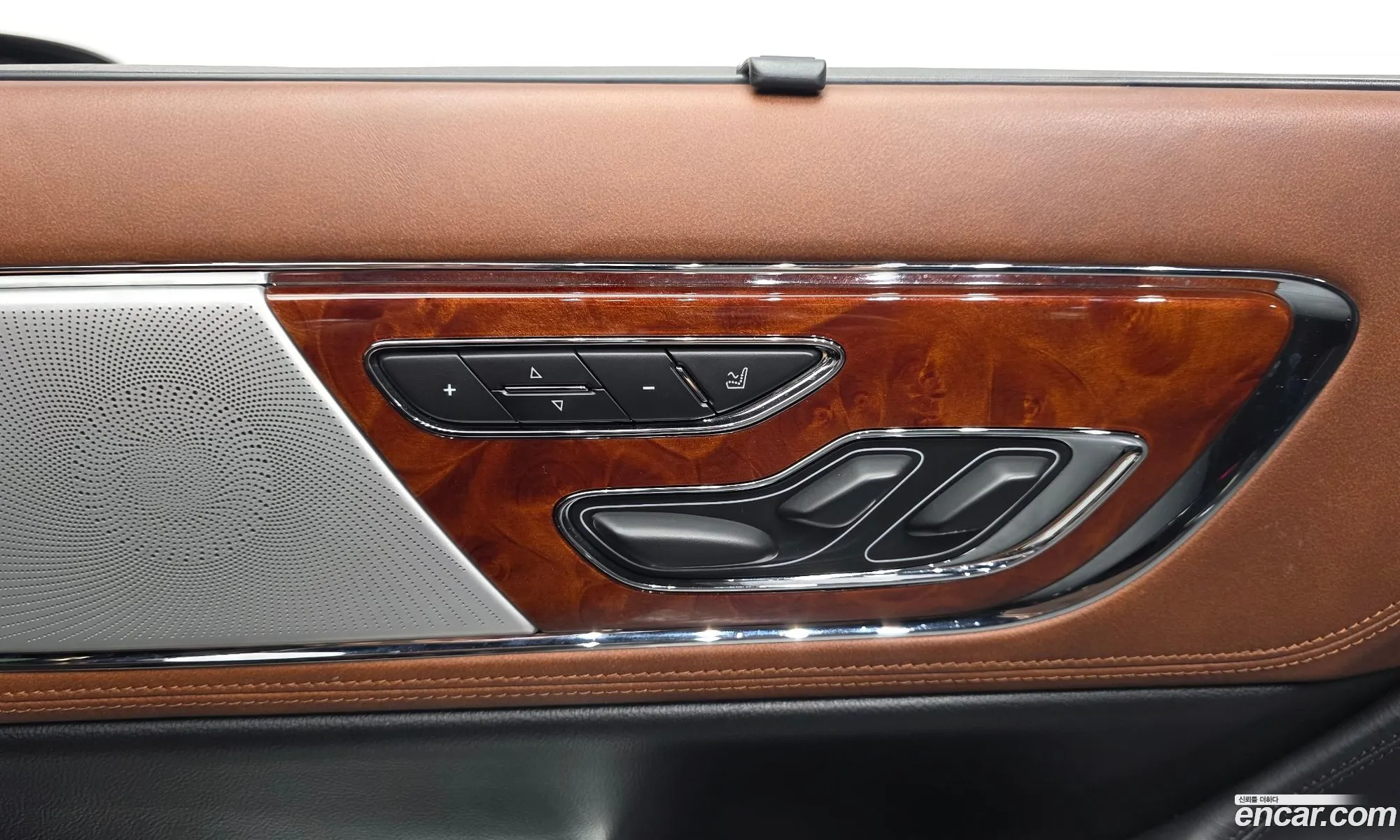 Lincoln Continental 10th Gen 2019 — 27
