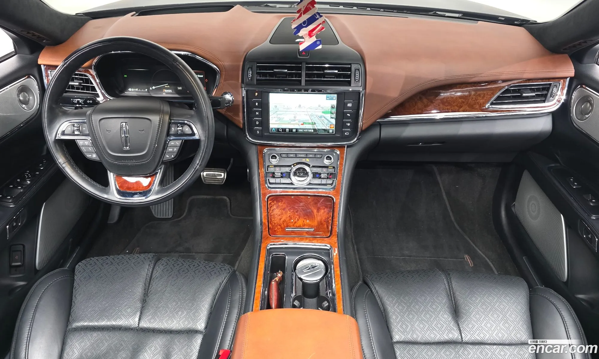Lincoln Continental 10th Gen 2019 — 3
