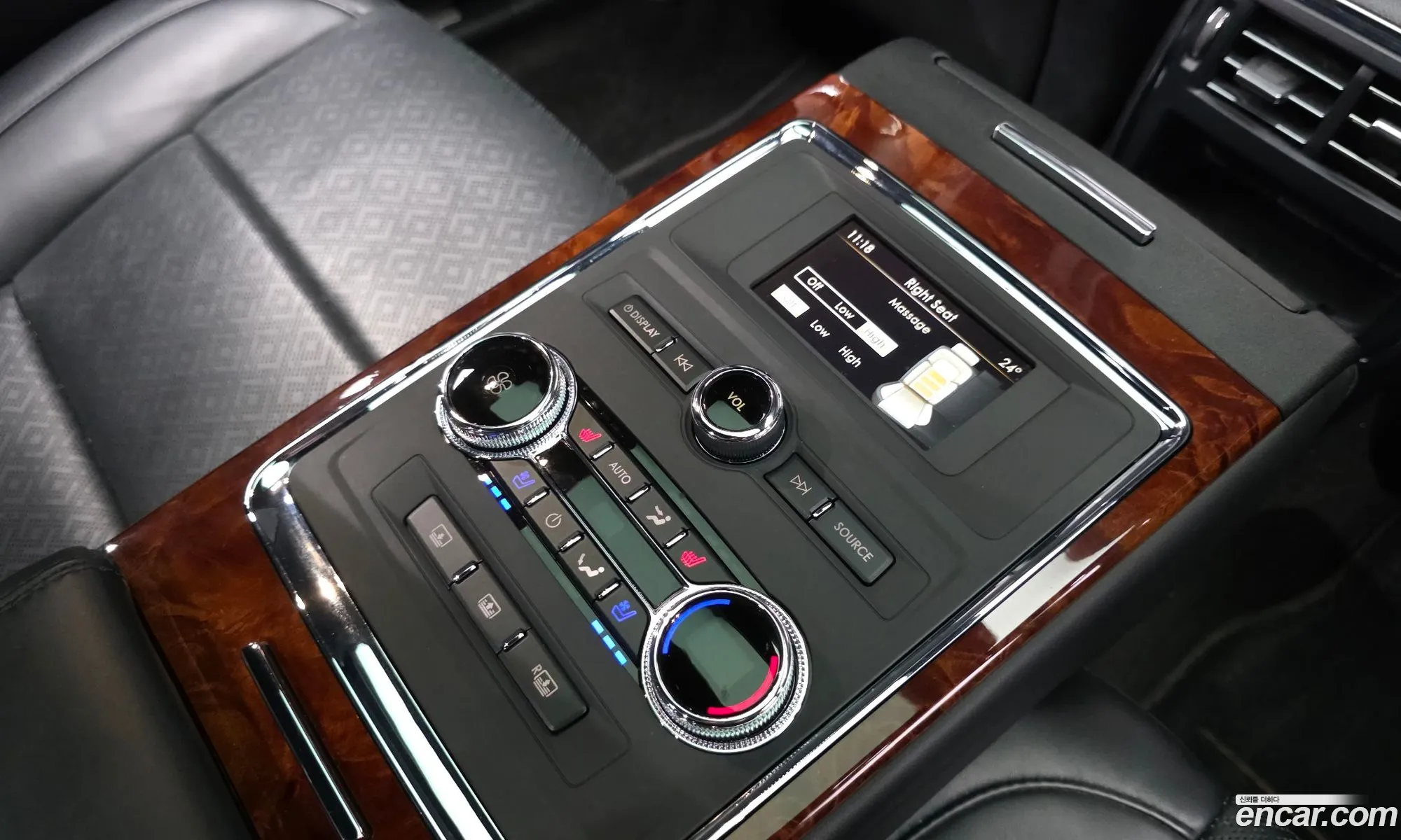 Lincoln Continental 10th Gen 2019 — 28