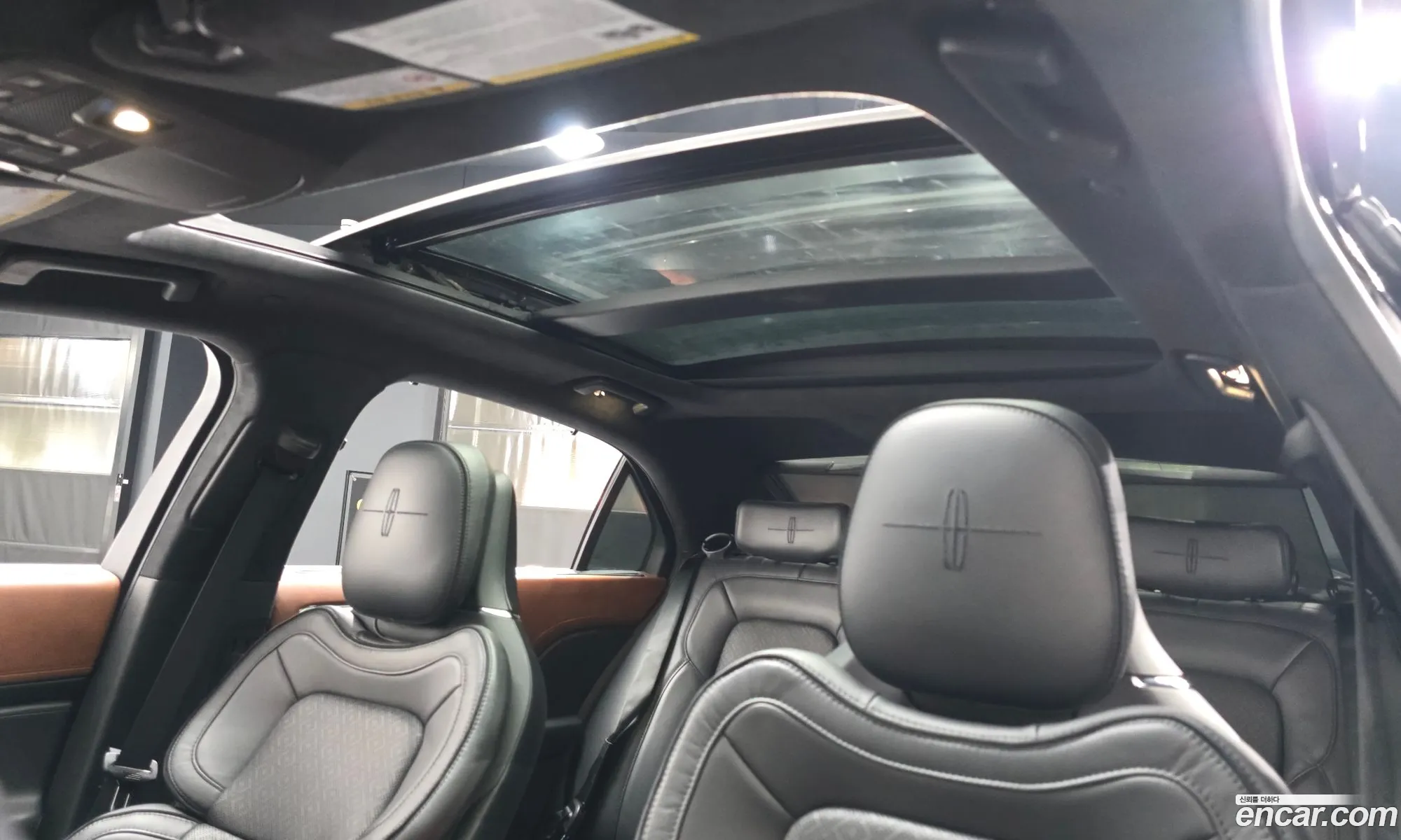 Lincoln Continental 10th Gen 2019 — 33